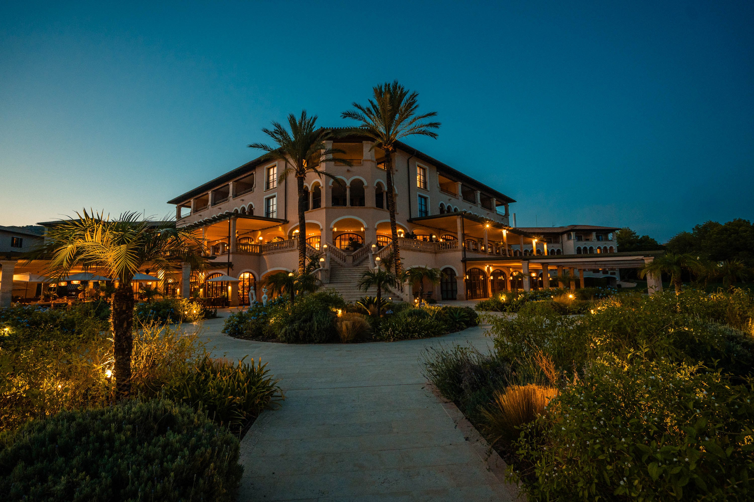 Wedding Proposal at St. Regis Mardavall. Mallorca Wedding, Corporate & Social Photographer