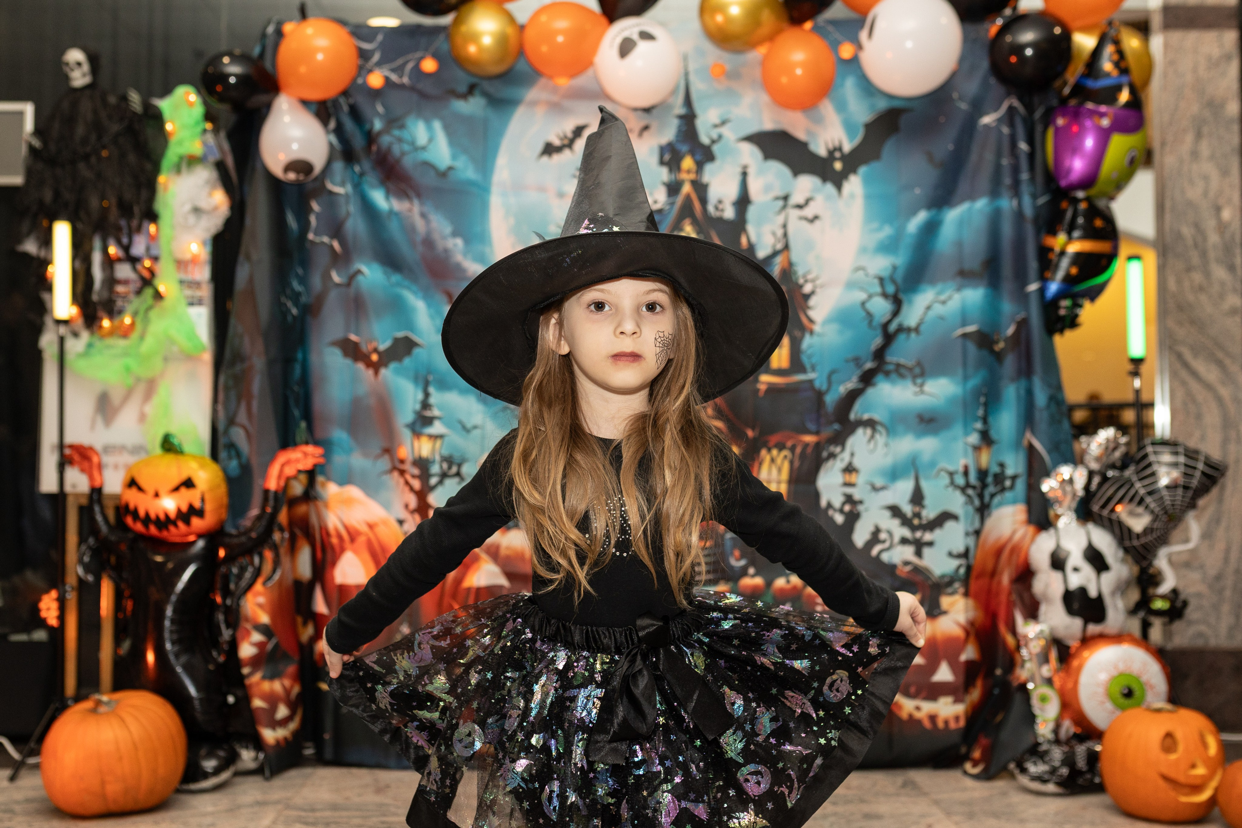 Leo dance studio Helloween 2025. Семейный и детский фотограф в Варшаве Мила Бобровская