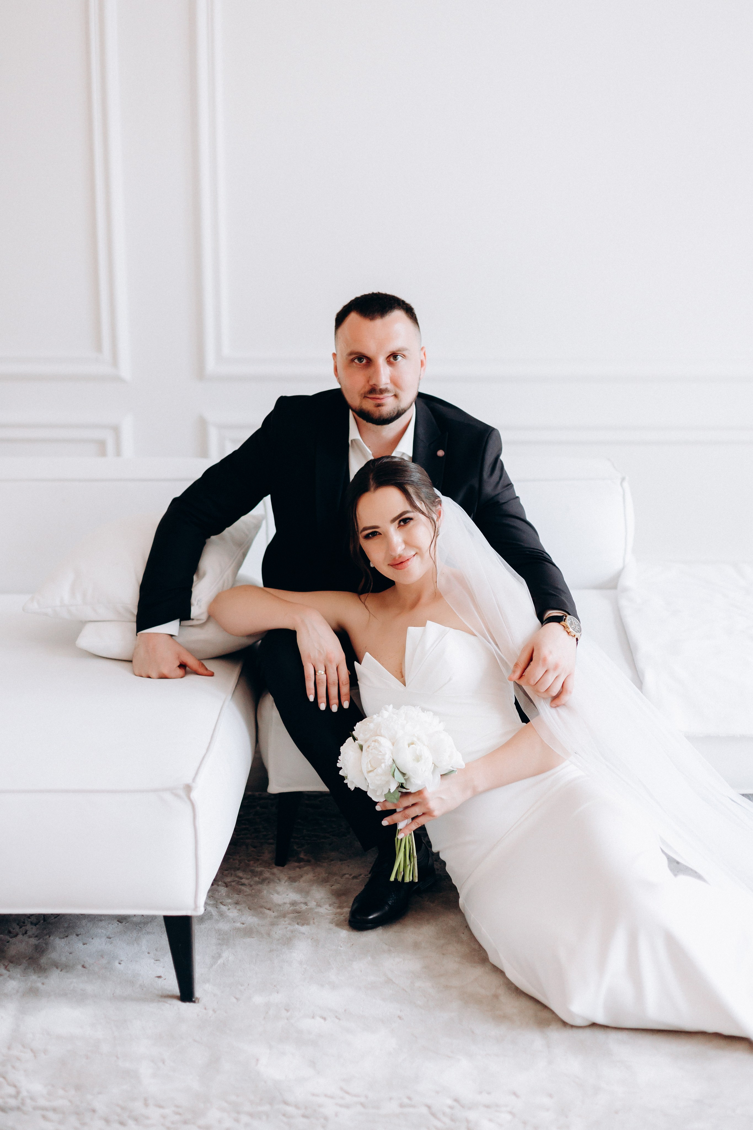 White Wedding. Wedding and Family Photograph