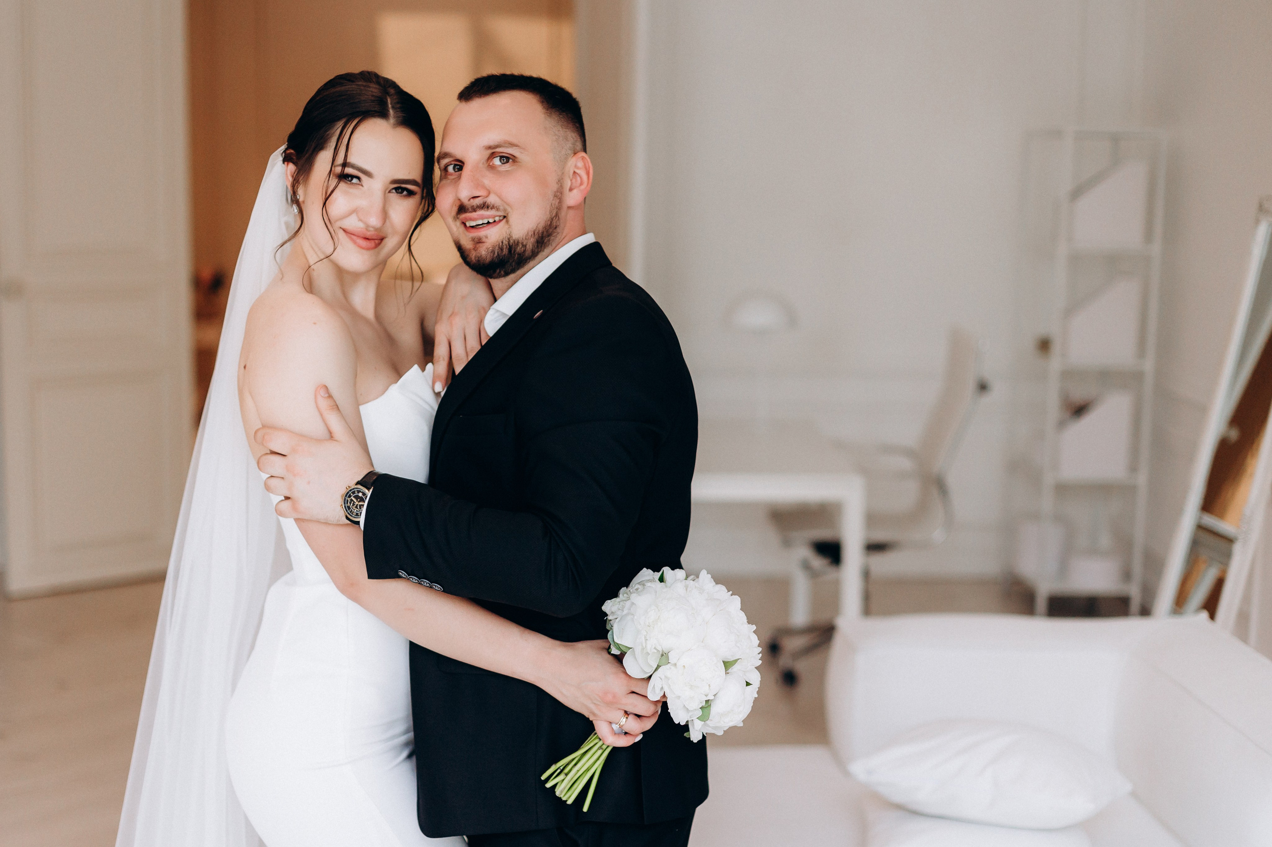 White Wedding. Wedding and Family Photograph