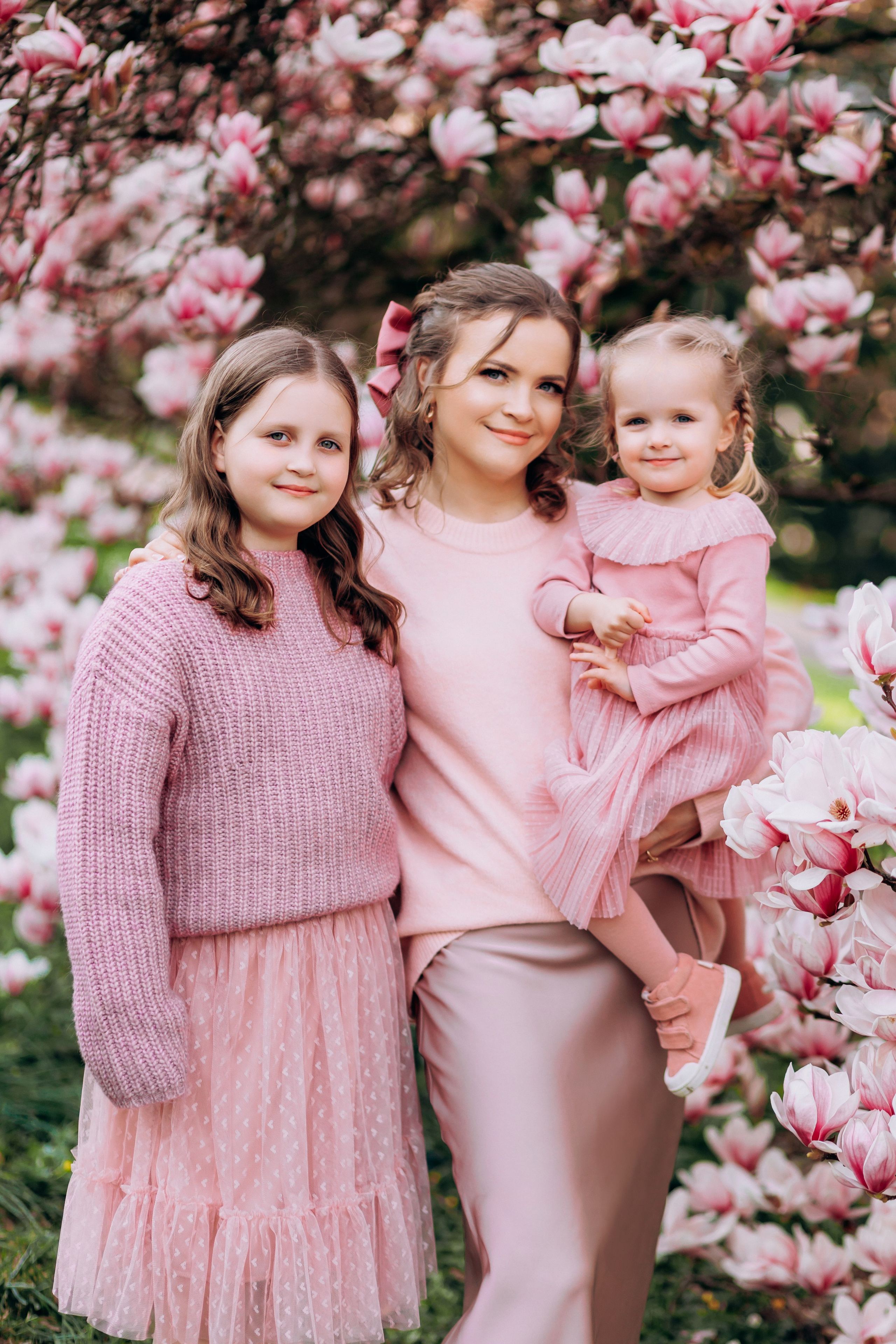 Tatiana, Alisa, Daria. Wedding and Family Photograph