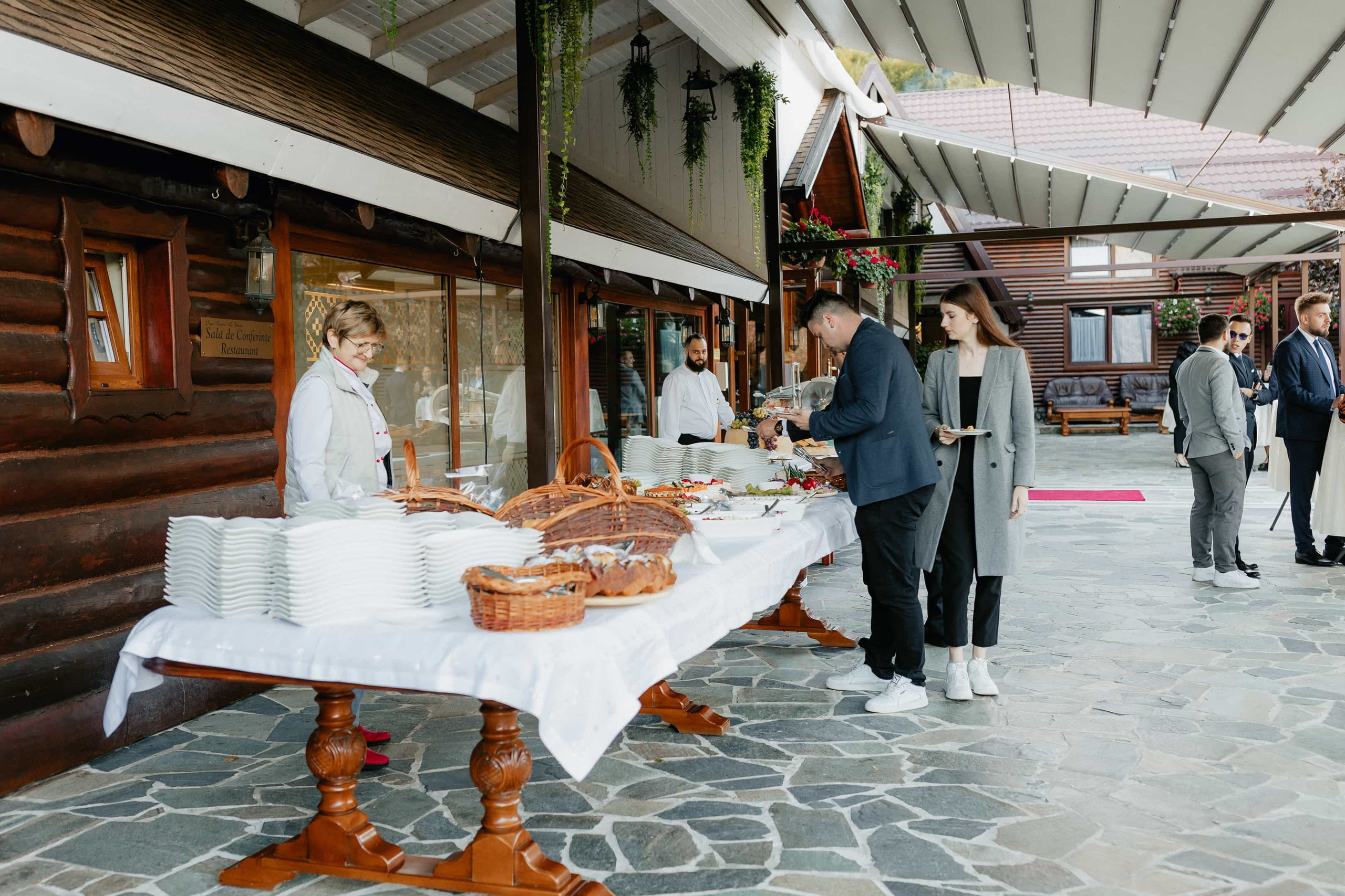 Stefanel & Elena. MovieFrames.ro