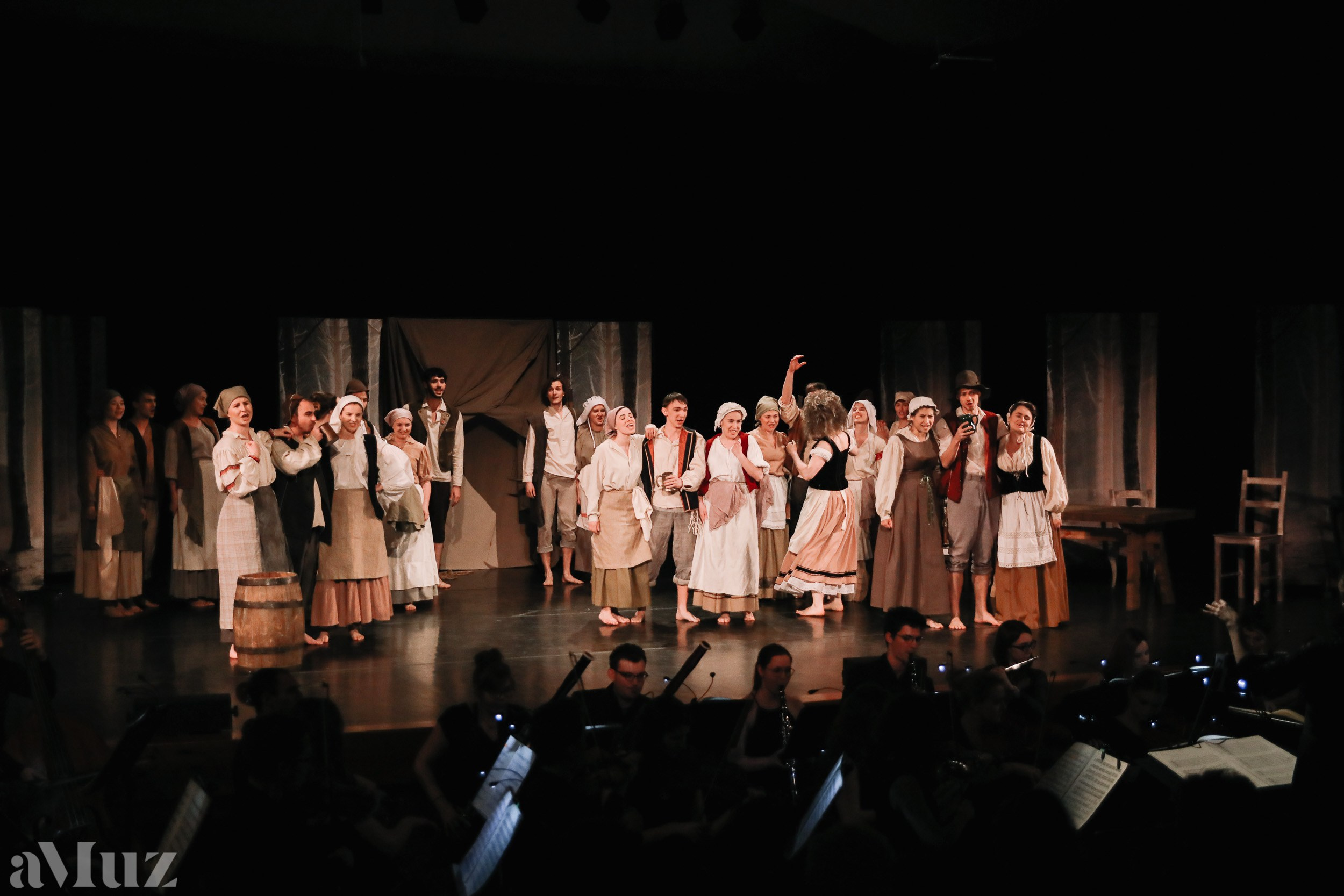 Opera Łąkowa. Fotograf Ślubny Warszawa - Sesje Biznesowe Rodzinne Eventy