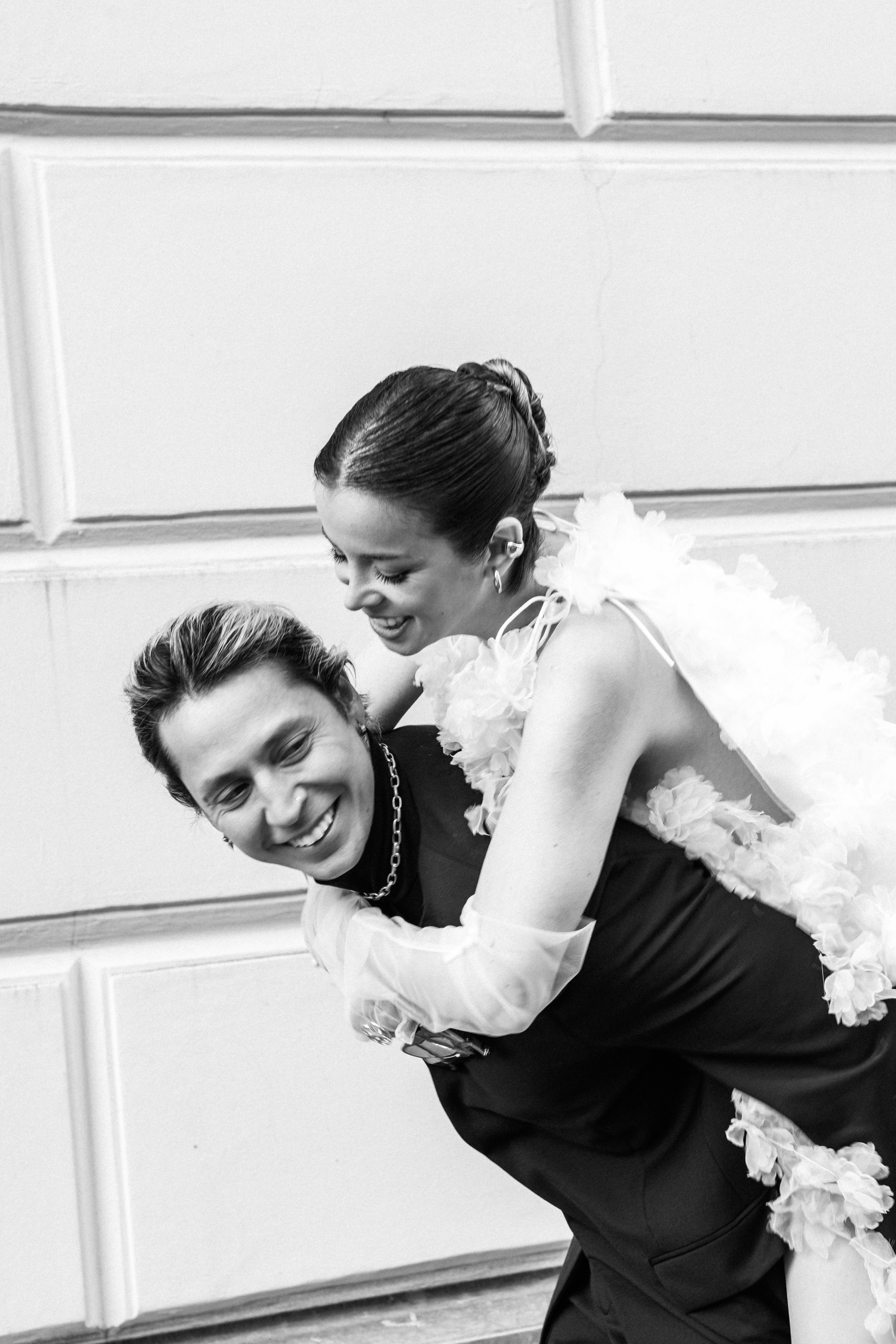 Zeitlose Eleganz: Ihre Hochzeit in Schwarz-Weiß. Hochzeitfotograf in Bielefeld