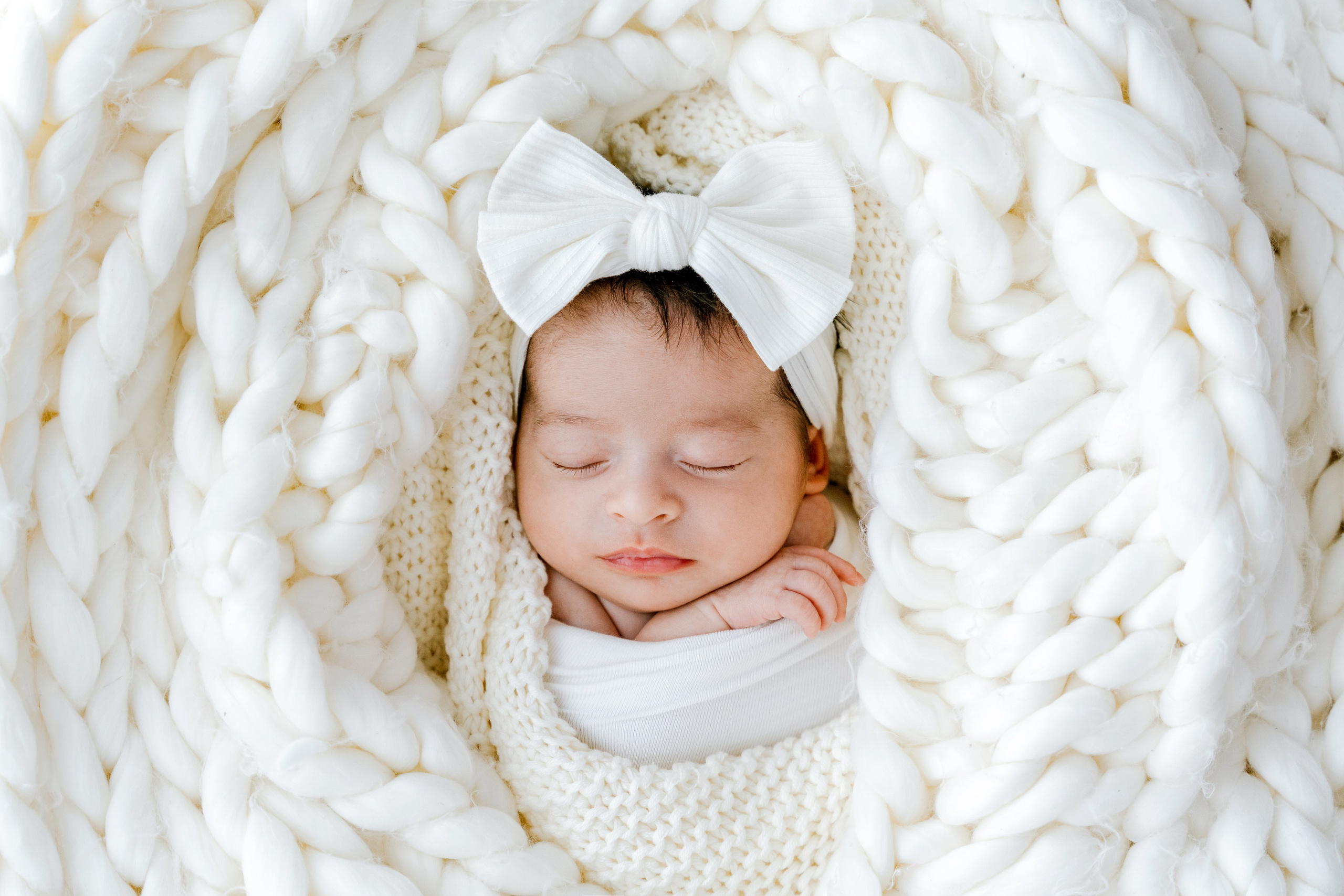 Newborn. Svitlana Miahka fotografa a Genova