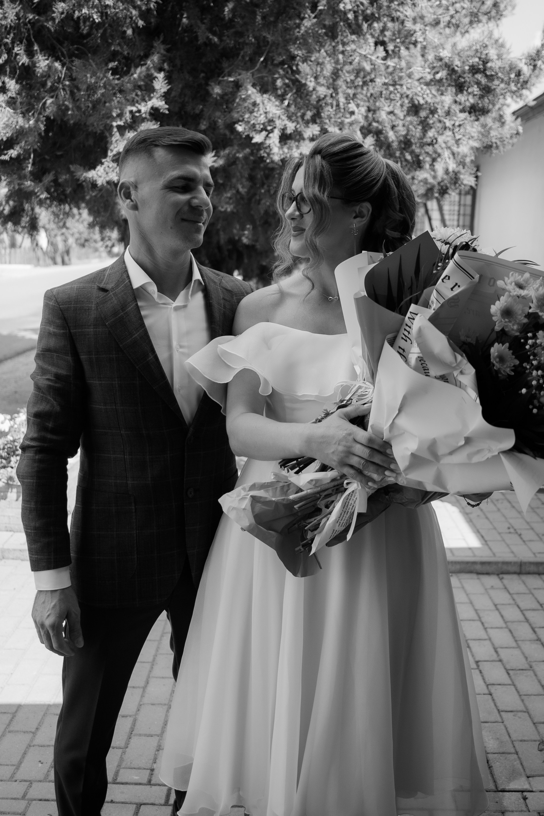 Oana & Vasile. Fotograf si videograf — evenimente si studio