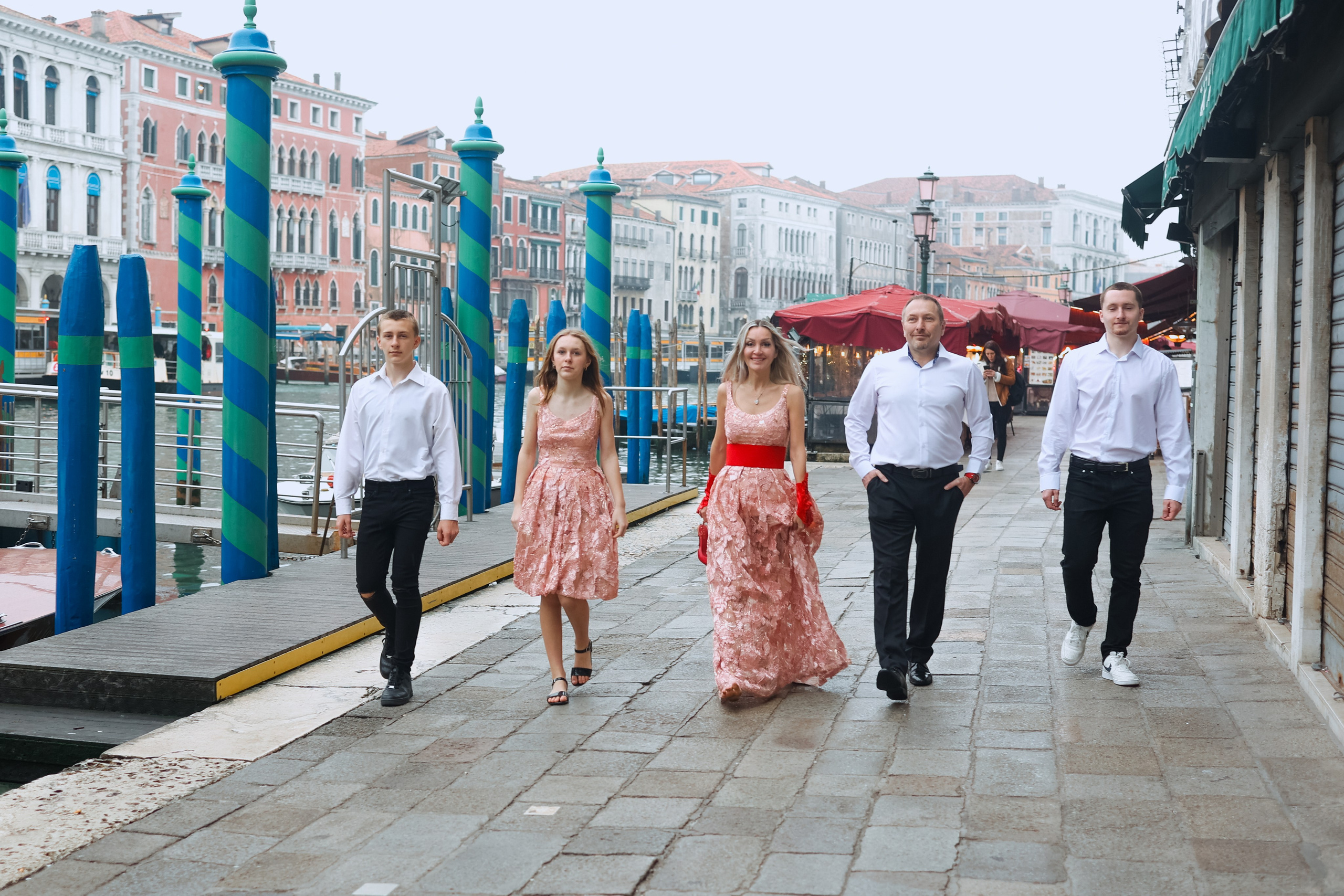 Family photo shoot in Venice. Photographer in Venice, Viktoria Antonova