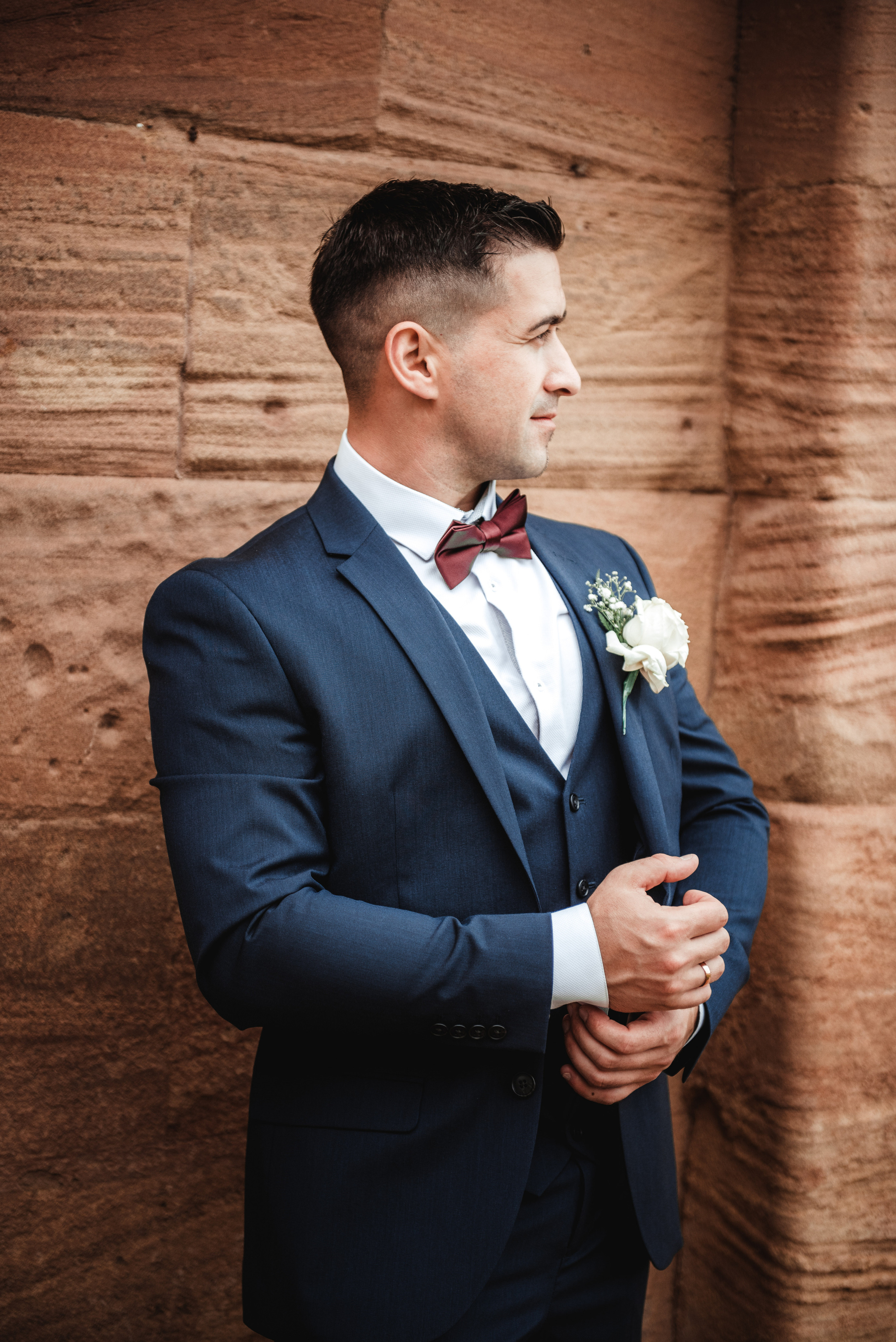 Wedding photos. Portrait and Family photographer based in Larkhall Scotland