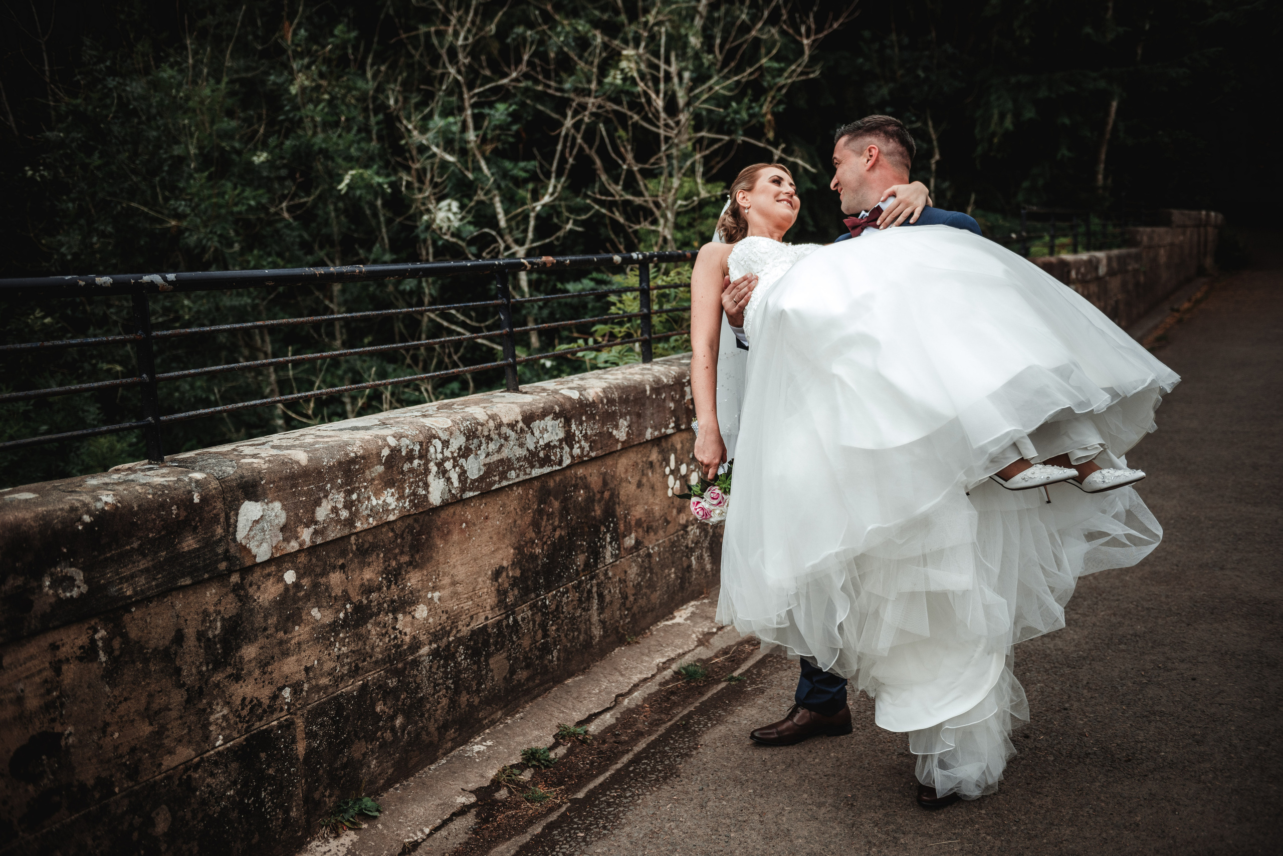 Wedding photos. Portrait and Family photographer based in Larkhall Scotland