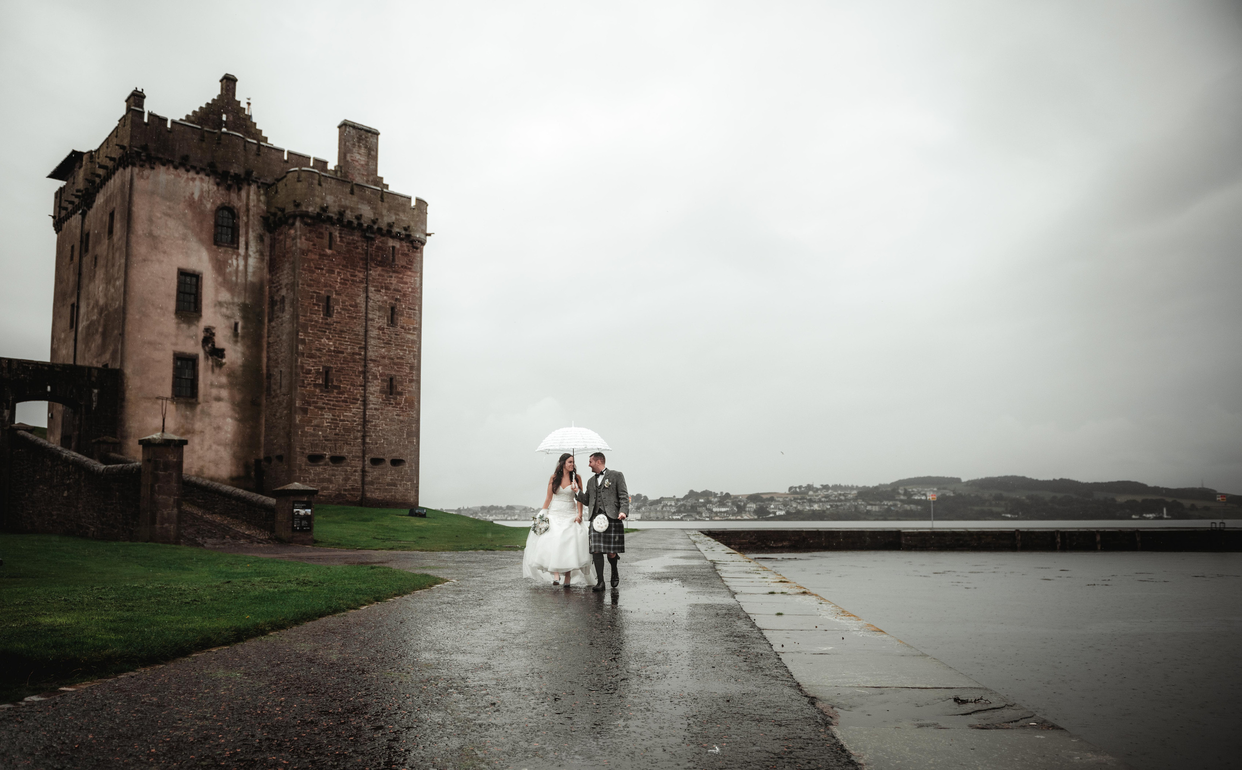 Wedding photos. Portrait and Family photographer based in Larkhall Scotland