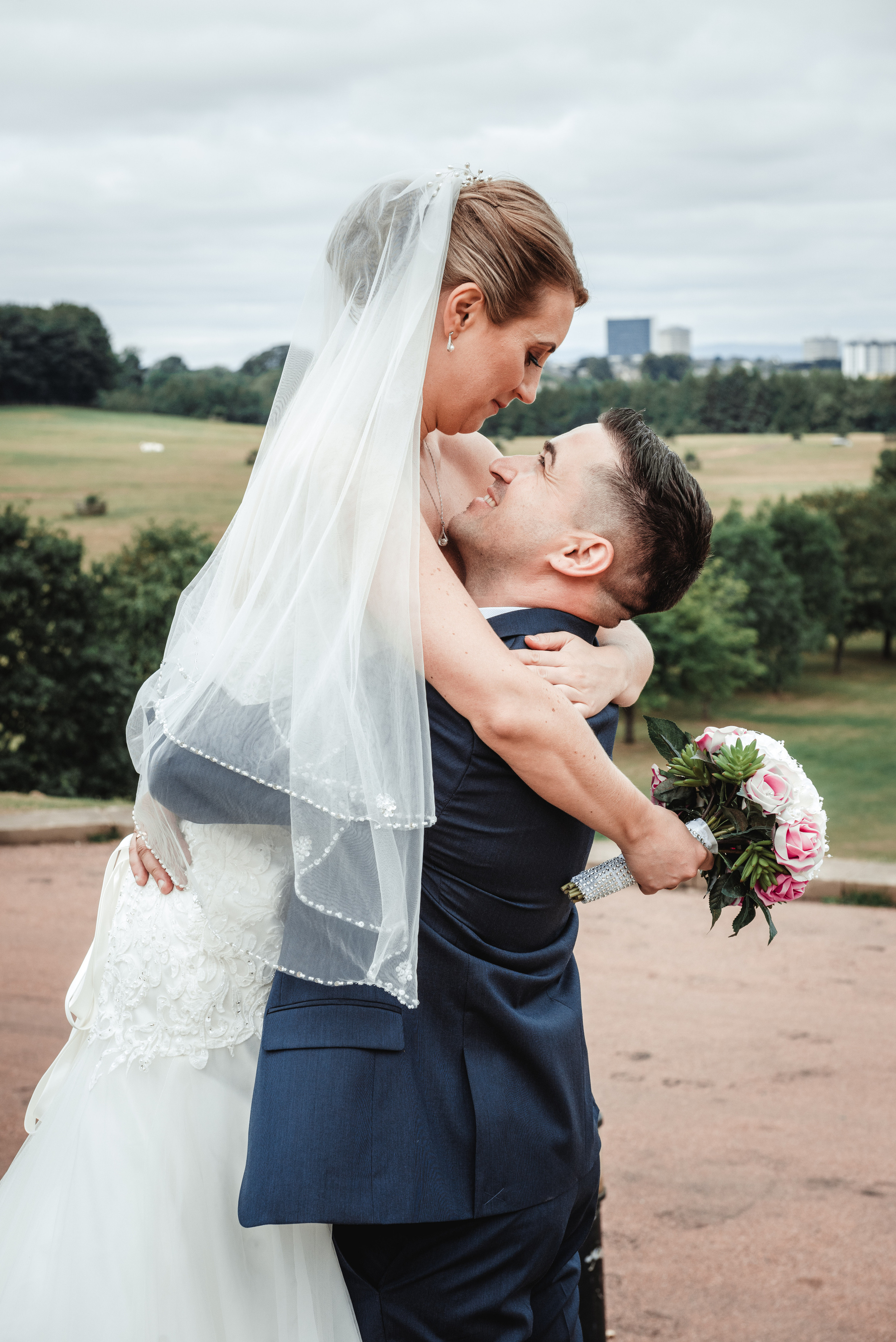 Wedding photos. Portrait and Family photographer based in Larkhall Scotland