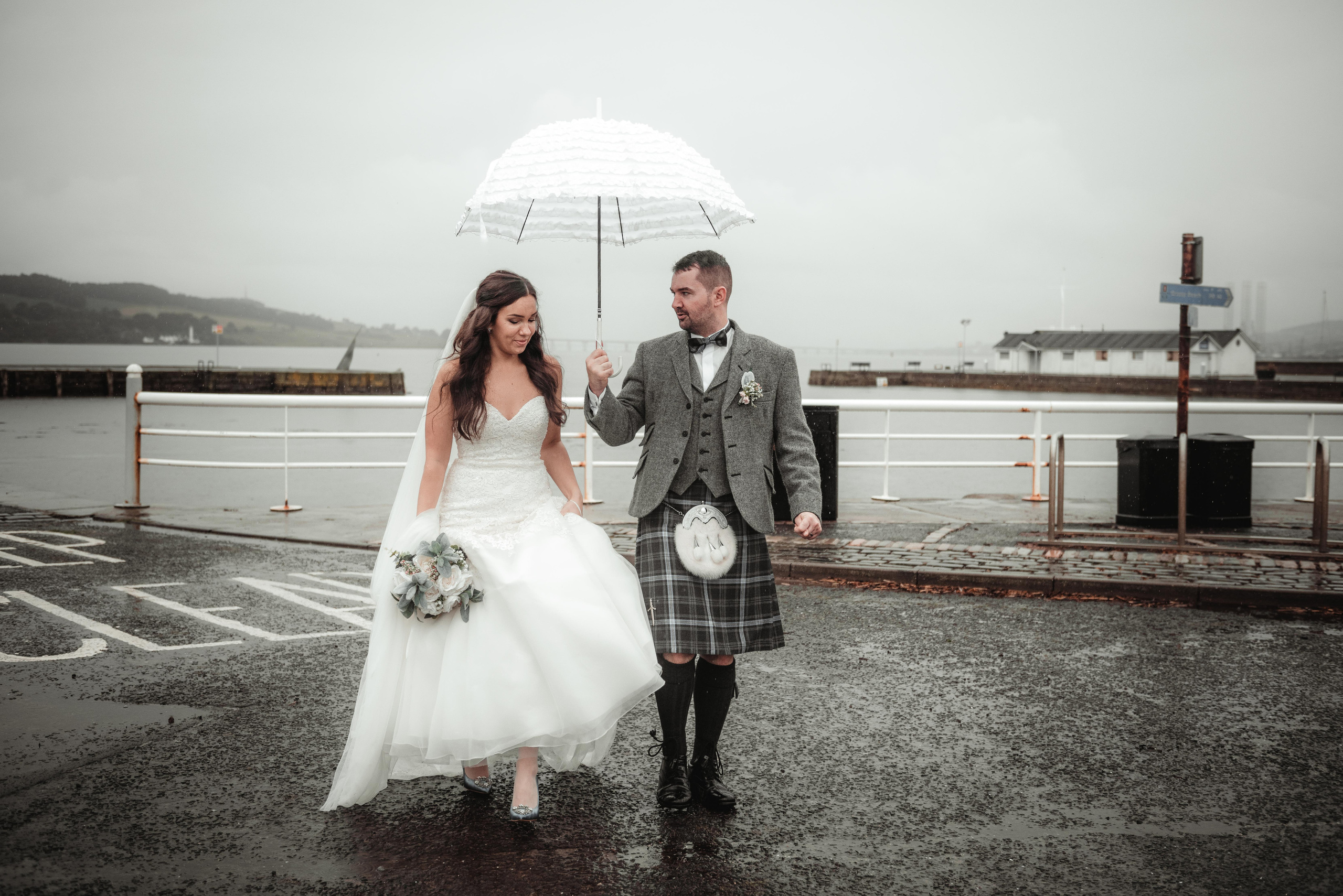 Wedding photos. Portrait and Family photographer based in Larkhall Scotland