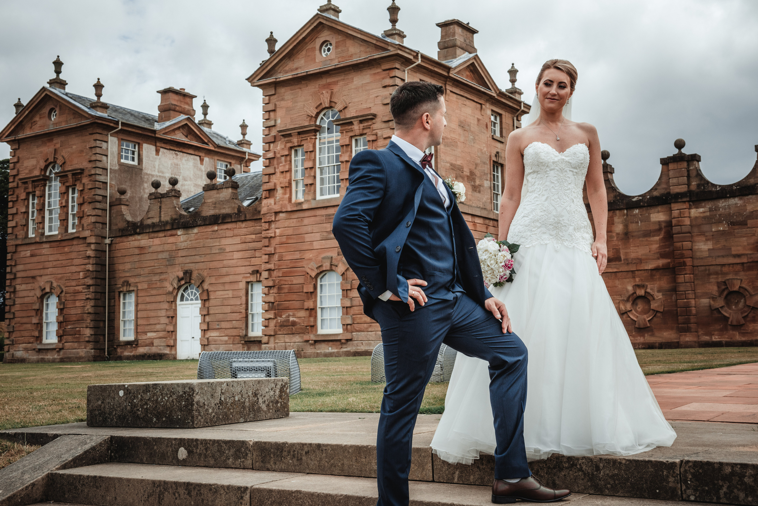 Wedding photos. Portrait and Family photographer based in Larkhall Scotland