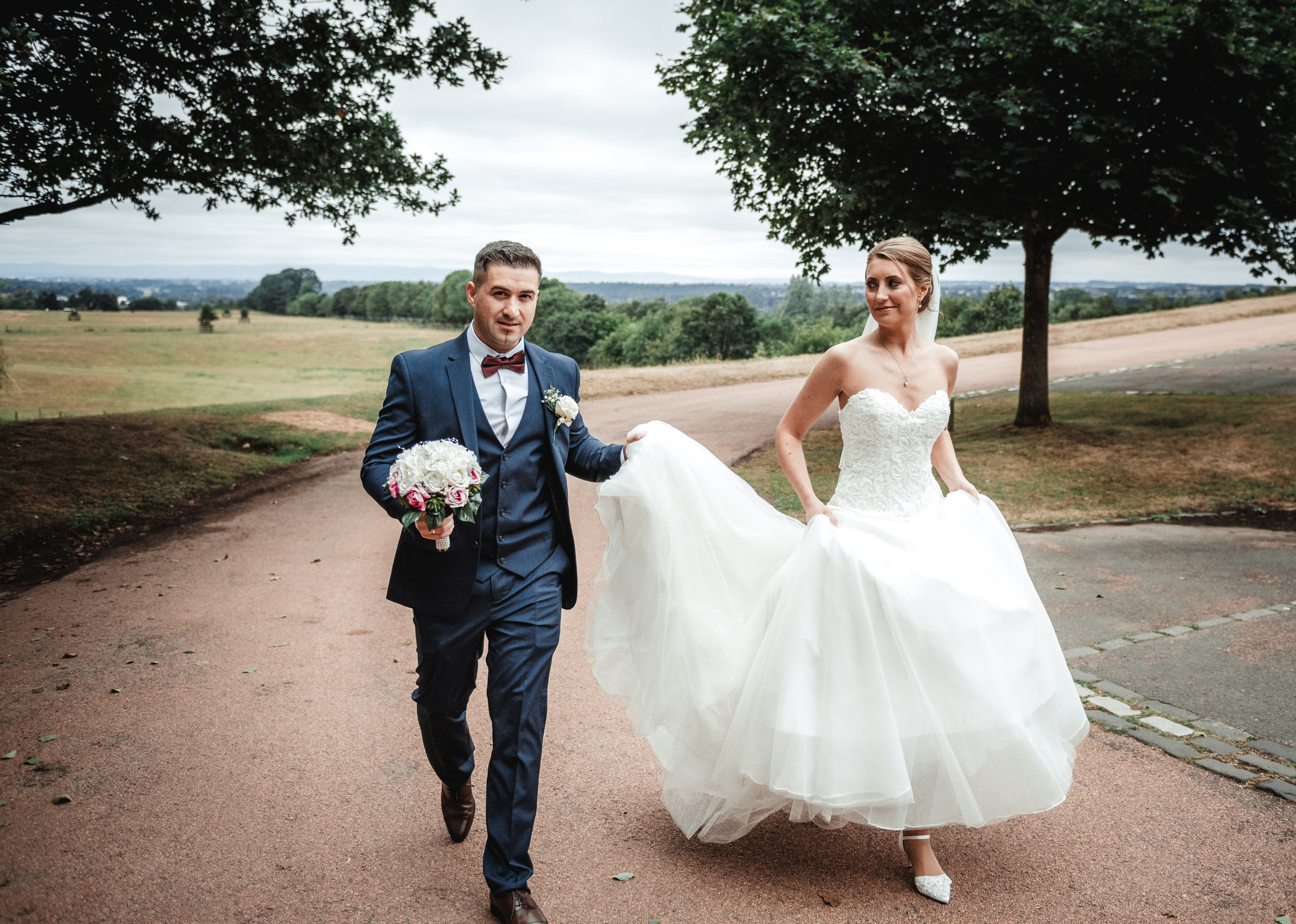 Wedding photos. Portrait and Family photographer based in Larkhall Scotland