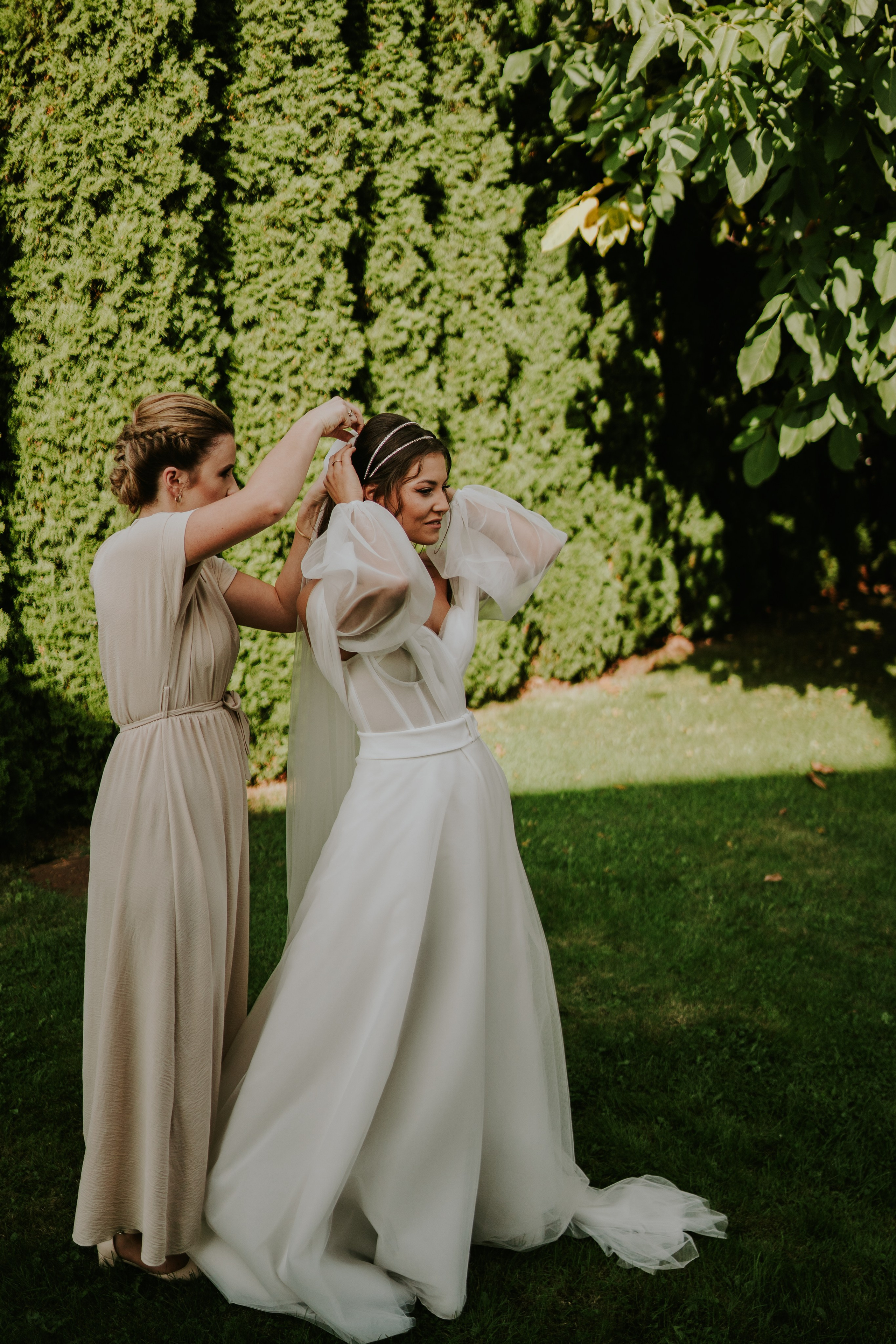 Sala Koralowa w Jaworzu: Opowieść o ślubie Nikoli i Kacpra. Karkowskafoto - fotografia miłości