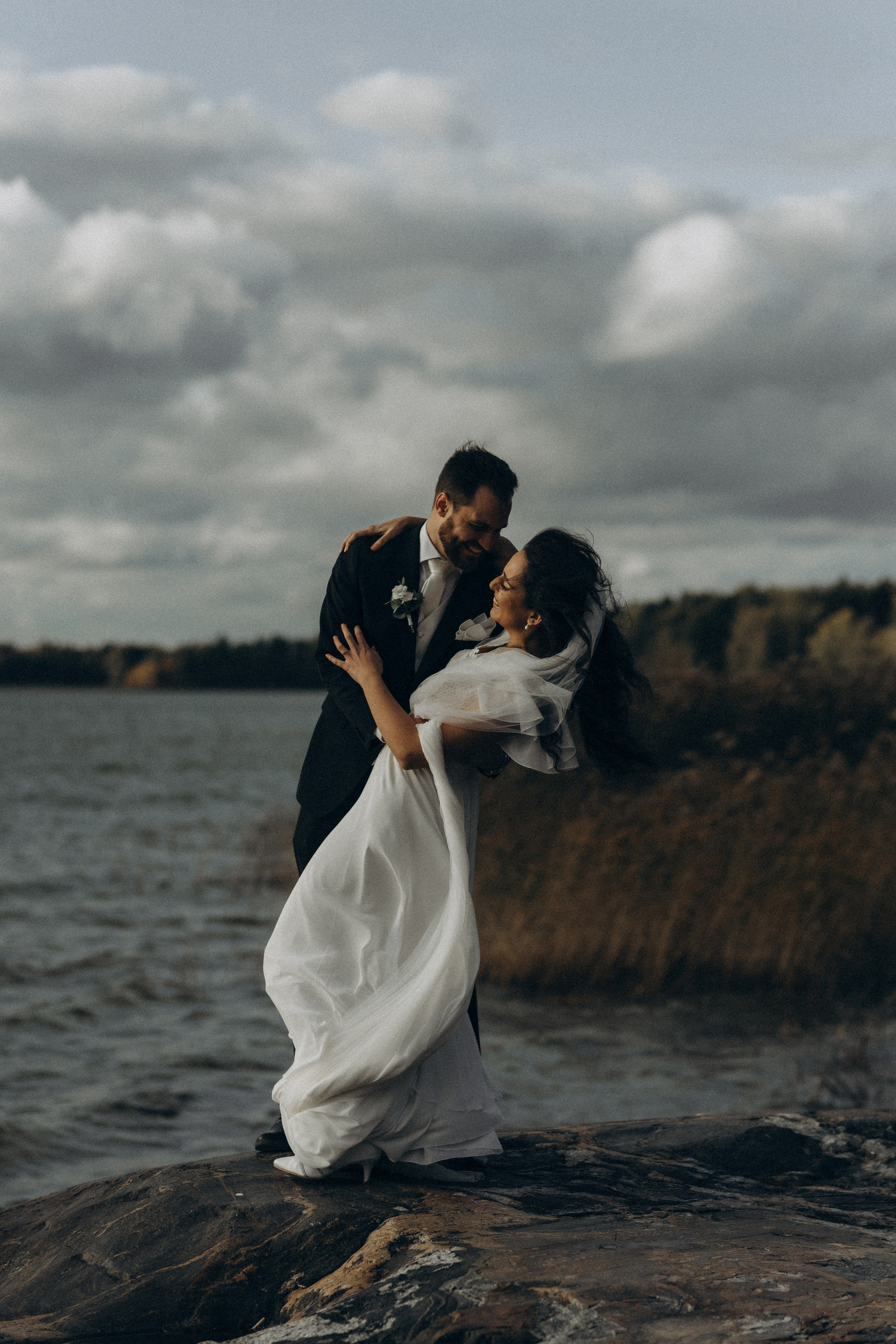 W&S. Wedding and portrait photographer in Helsinki Vickan O