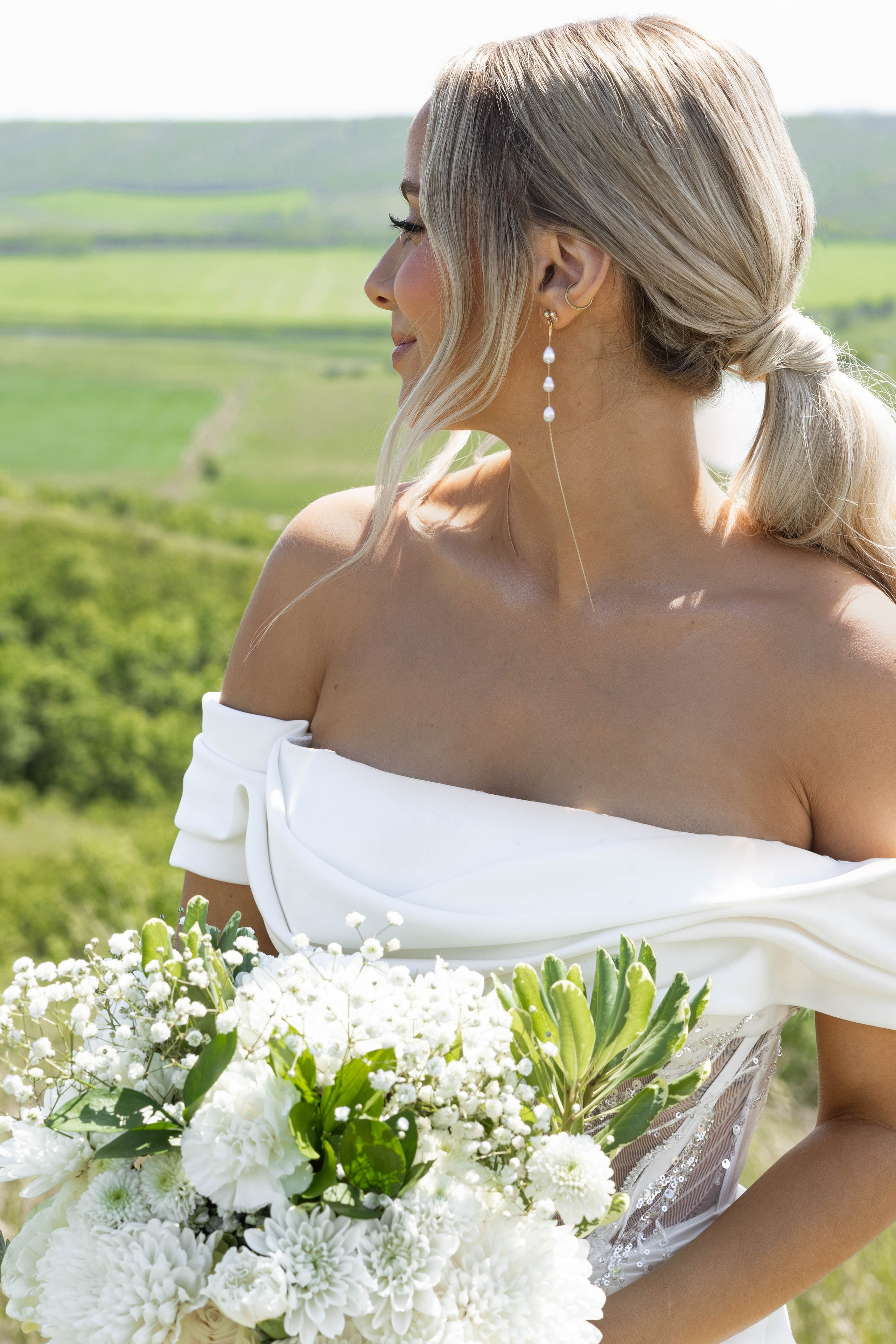 Beautiful Lakeside Wedding Photography. Wedding photography and videography in Regina, Saskatchewan