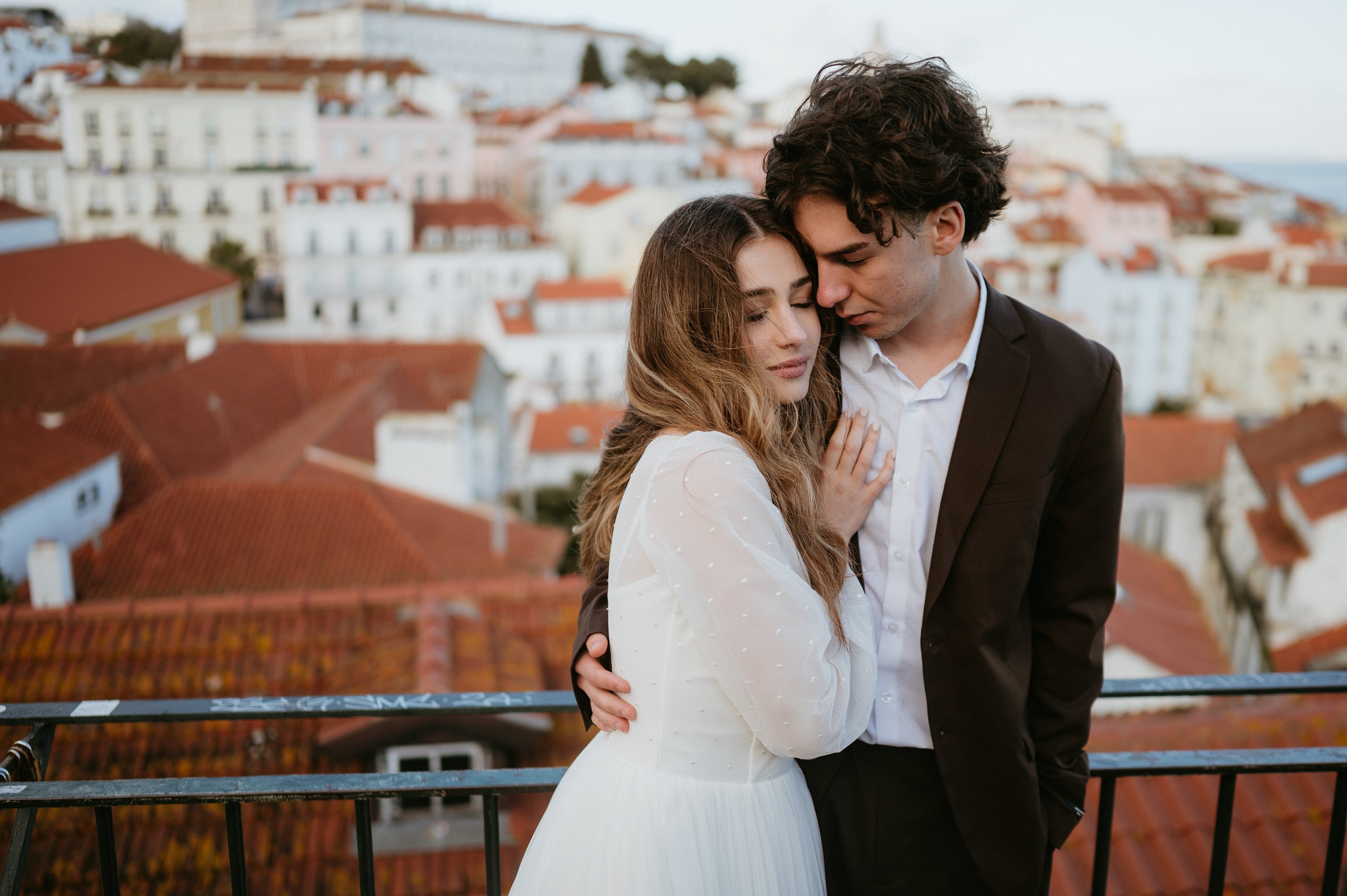 Ședință foto romantică în Lisabona – Inspirație pentru fotografiile de nuntă. Valentin Melen - fotograf de nunta 🤍