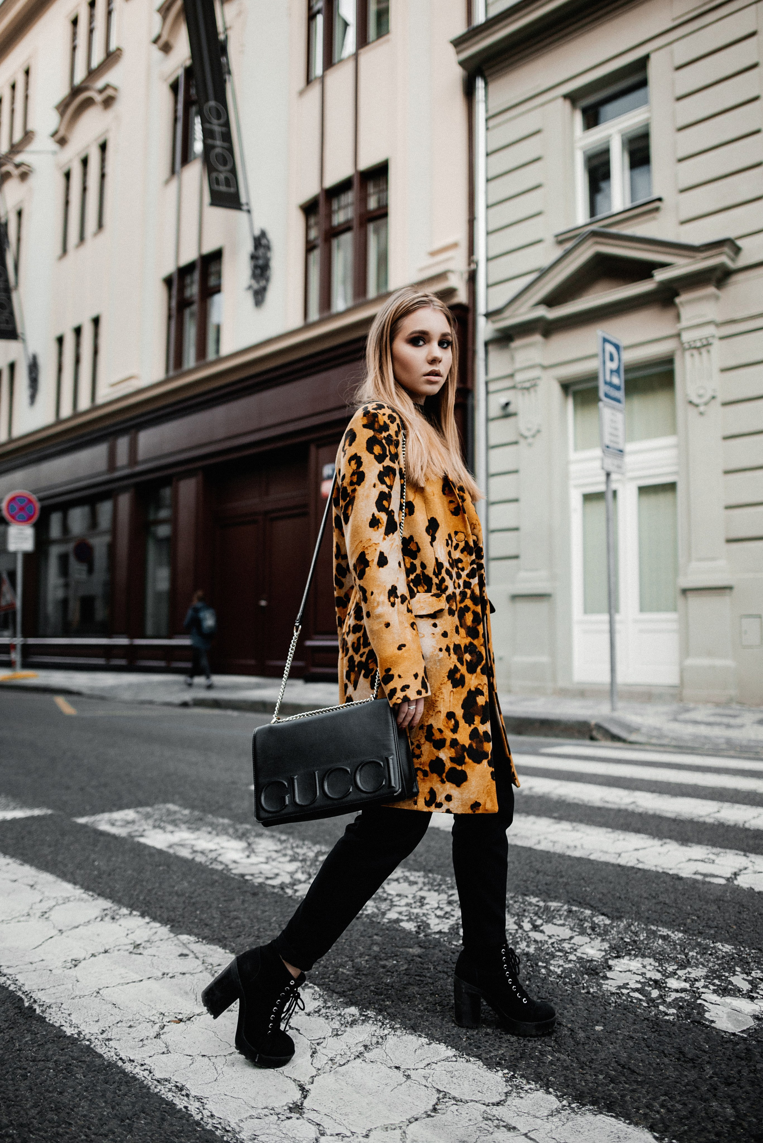 Katrin. ANNA-MARIA PHOTO CONTENT CREATOR — фотограф, естет, художник і візуальний експерт Instagram у Празі