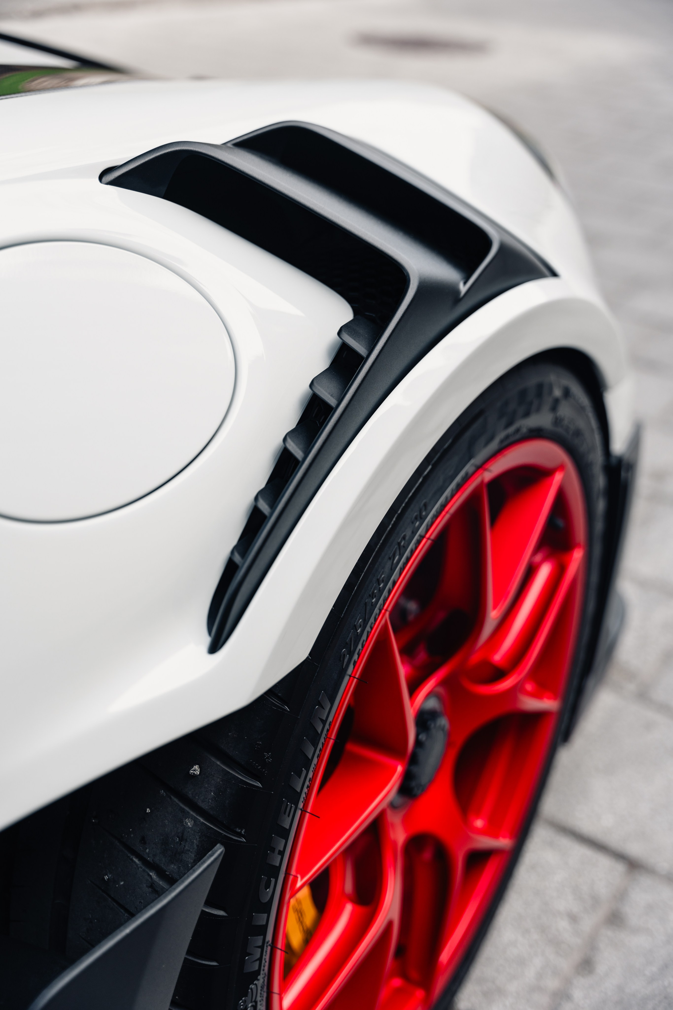 Porsche 992 GT3RS. Photographer in Paris — Vitalii Motruk