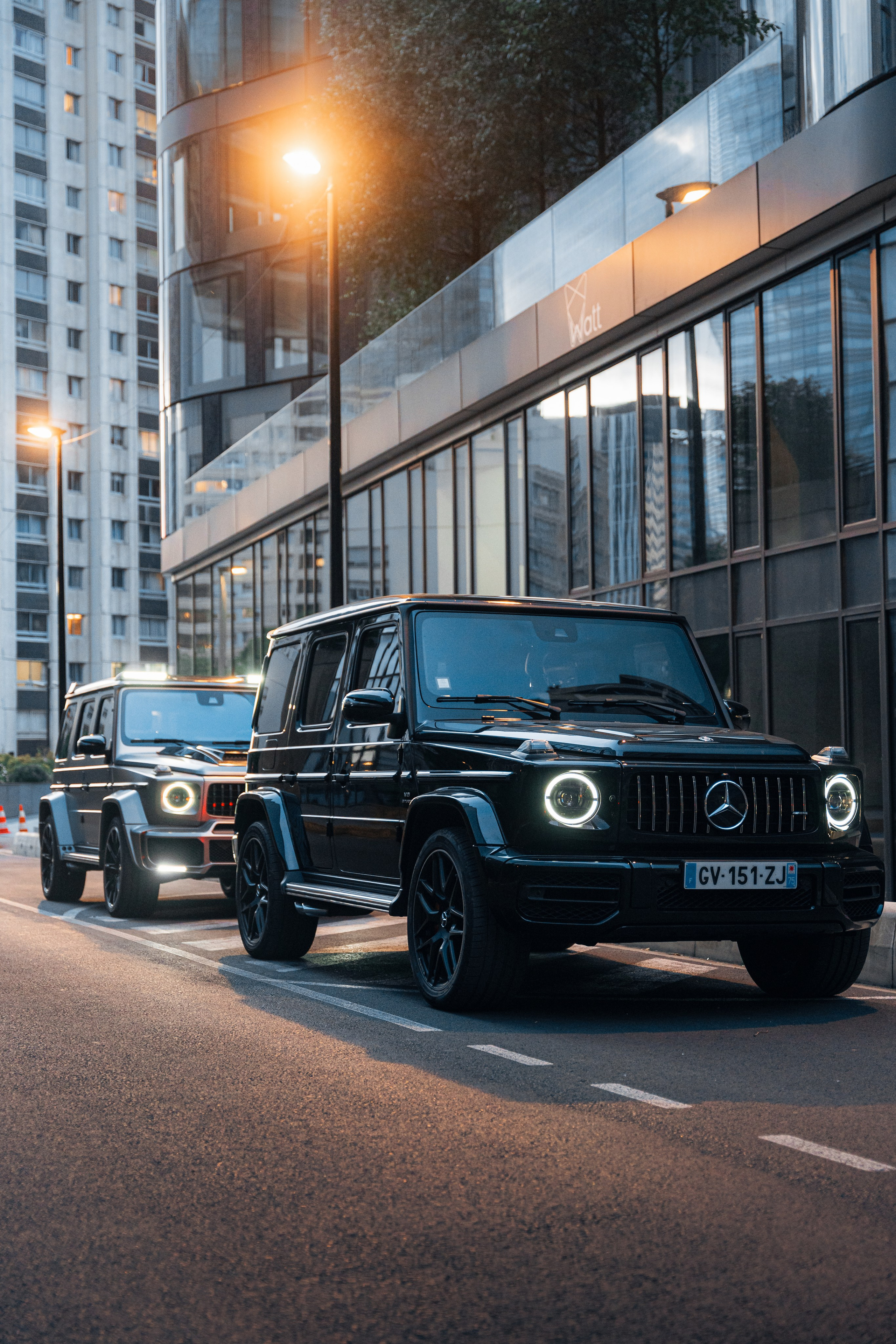 Mercedes G63 La Defense. Photographer in Paris — Vitalii Motruk