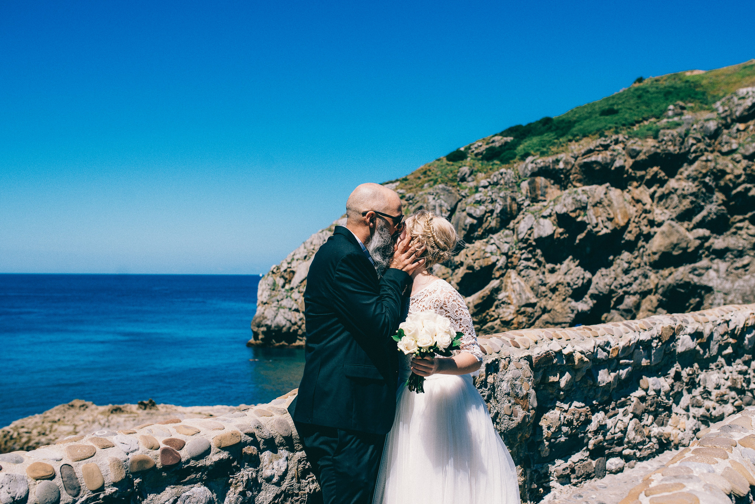 Una boda de ensueño en San Juan de Gaztelugatxe. Fotógrafo profesional Bilbao