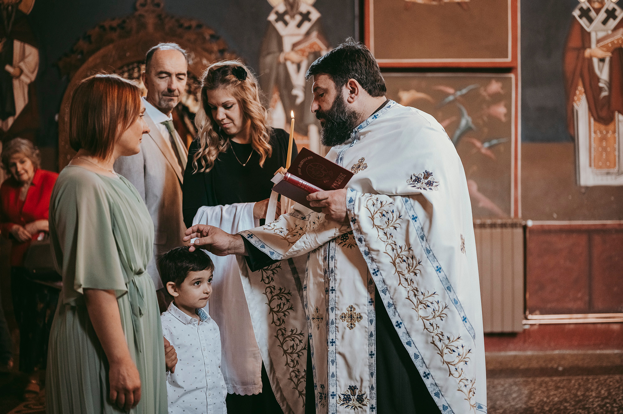 Filip / krstenje. Deciji i porodicni fotograf u Beogradu Oksana Skendzic