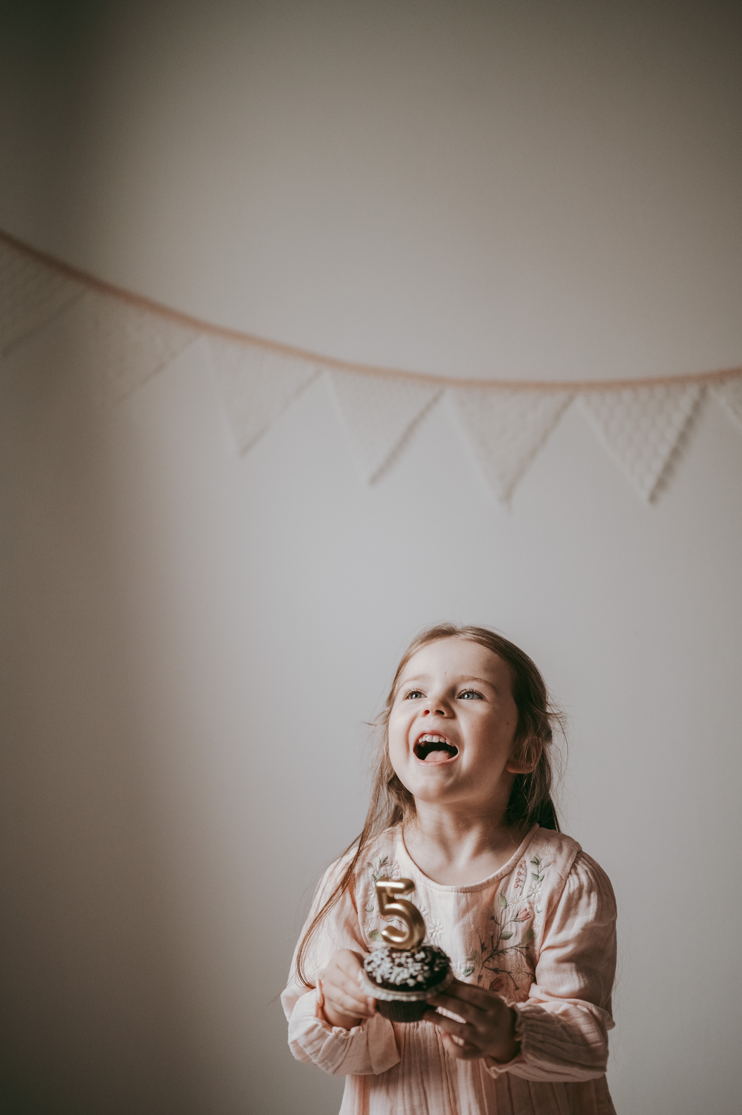 Katya. Deciji i porodicni fotograf u Beogradu Oksana Skendzic