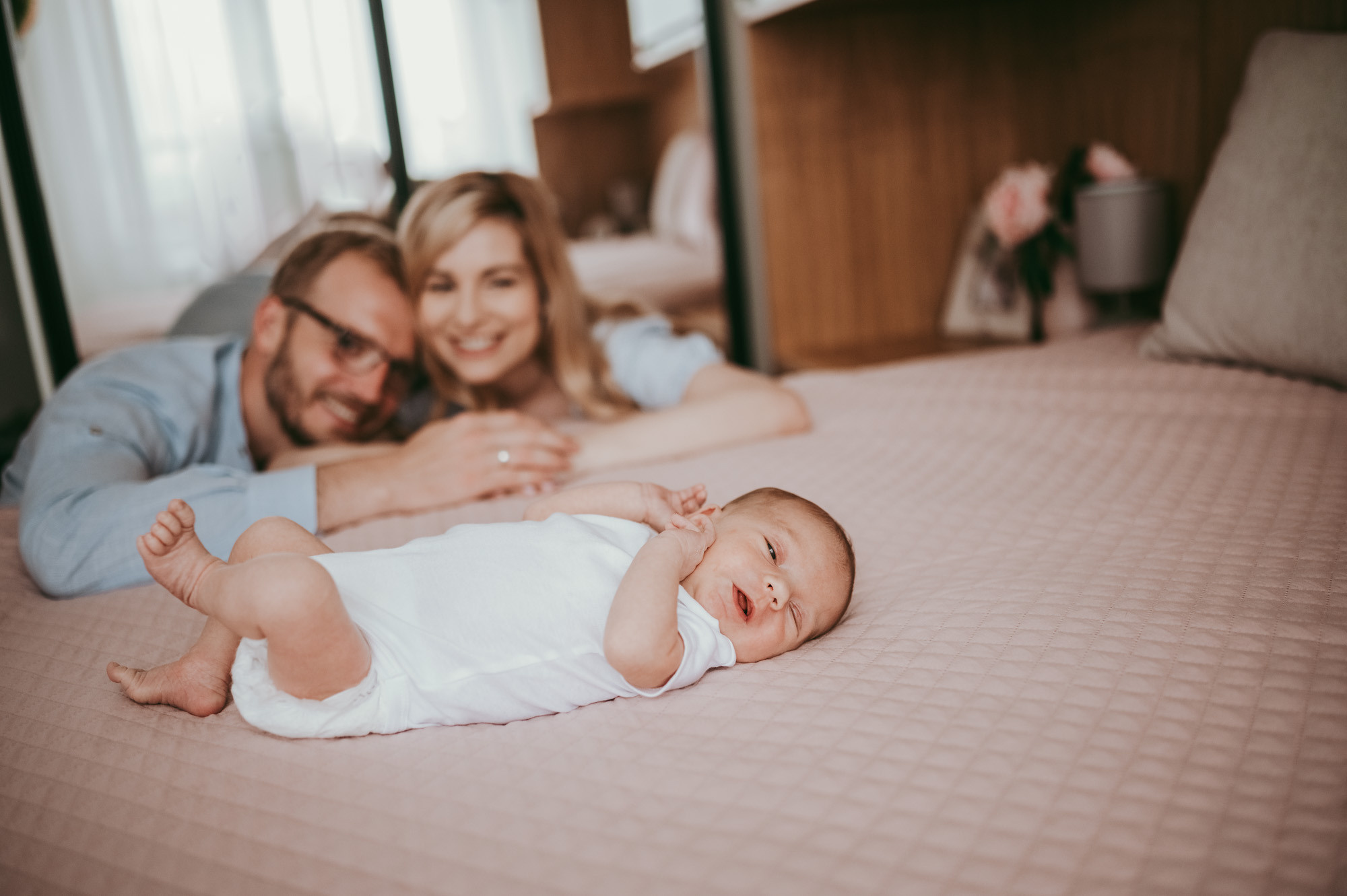 Prvo fotografisanje Lazara. Deciji i porodicni fotograf u Beogradu Oksana Skendzic