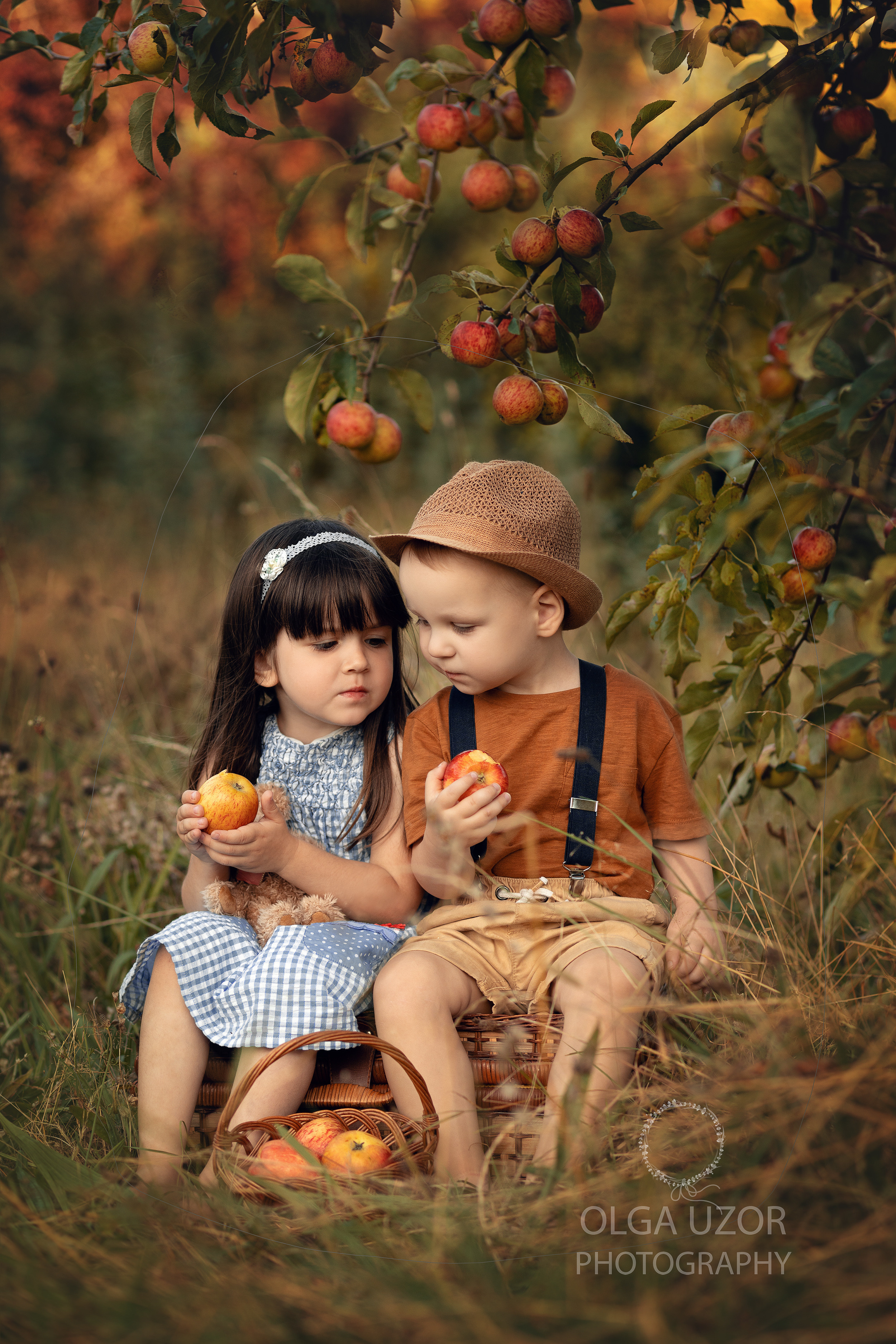 Fine art photography. Stevenage, Hertfordshire family, maternity and newborn photographer