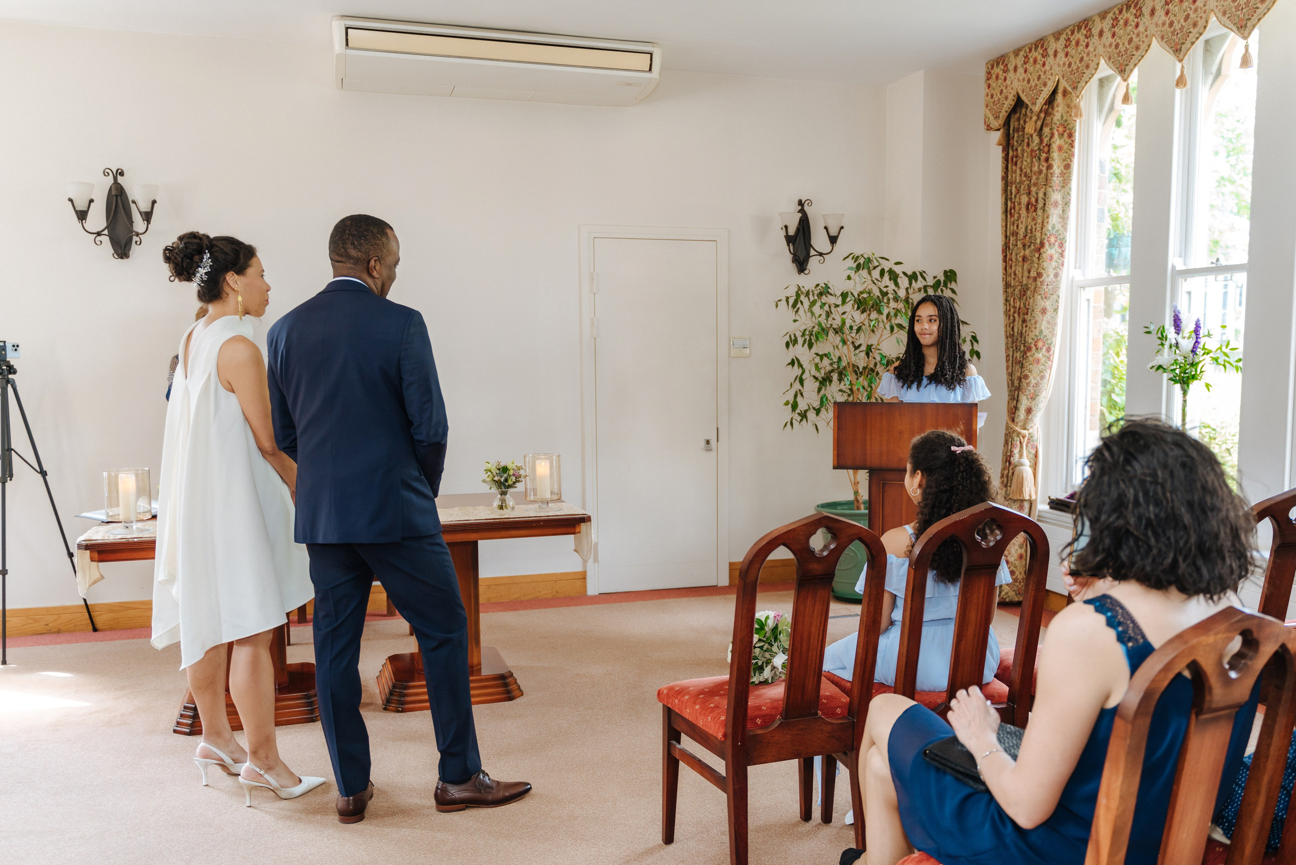 St Albans Register Office, St Albans Register Office wedding , St Albans, wedding in St Albans, civil ceremony in St Albans Register Office, small wedding, photographer for small wedding in St Albans Register Office