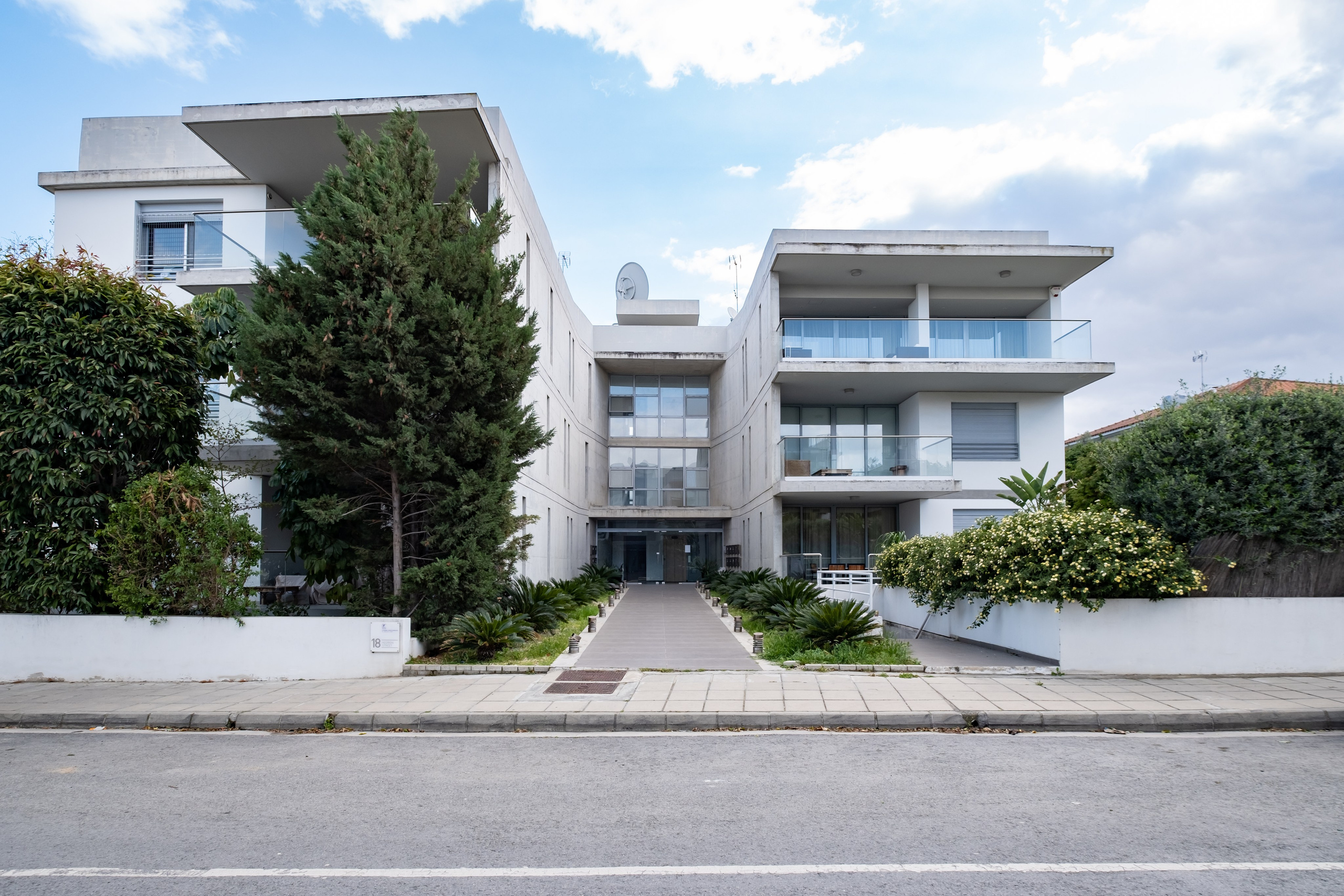 NICOSIA. Photographer in Cyprus Lena Kirilishina