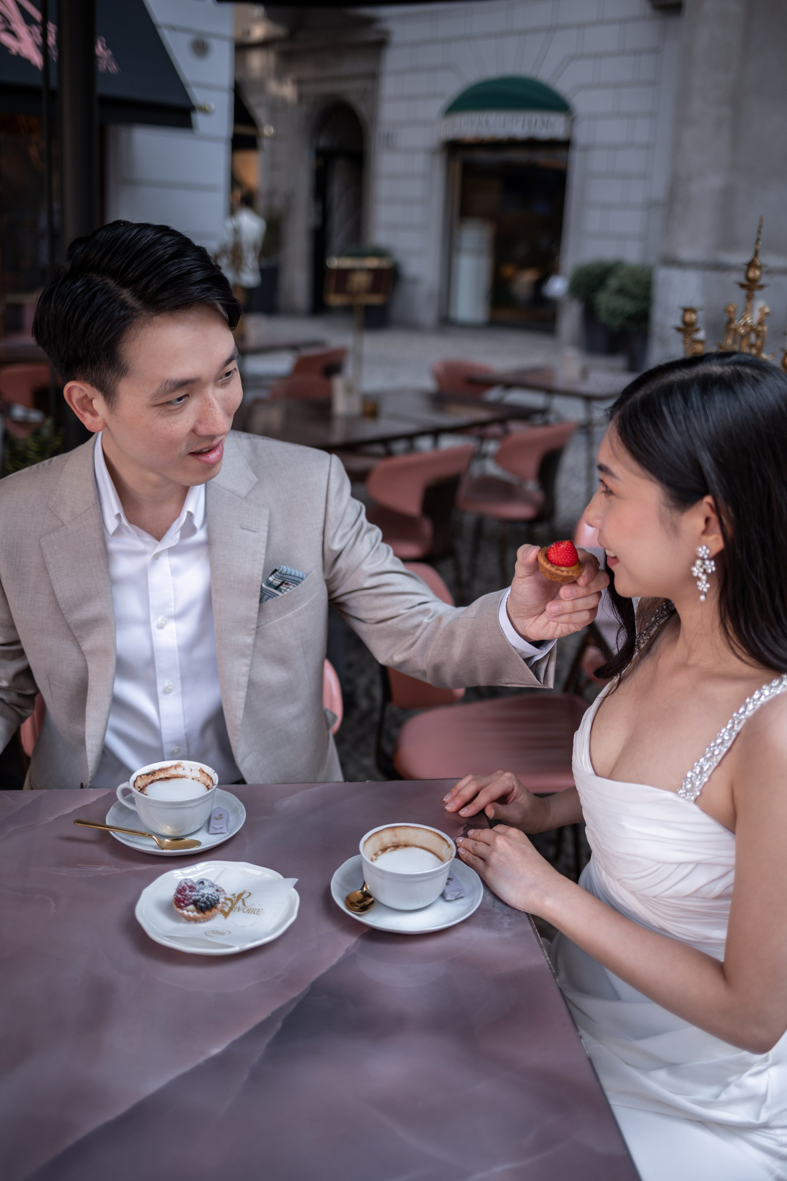 Walk in Milan. Photographer in Milan |Mila Pro Photo