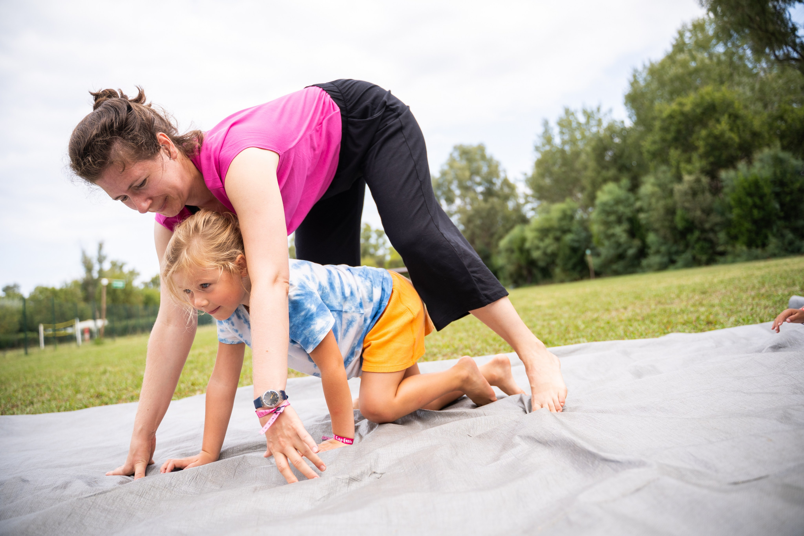 Детская игровая контактная импровизация. Семейные лагеря в Европе с Ниной Янечковой и Ириной Зиновьевой