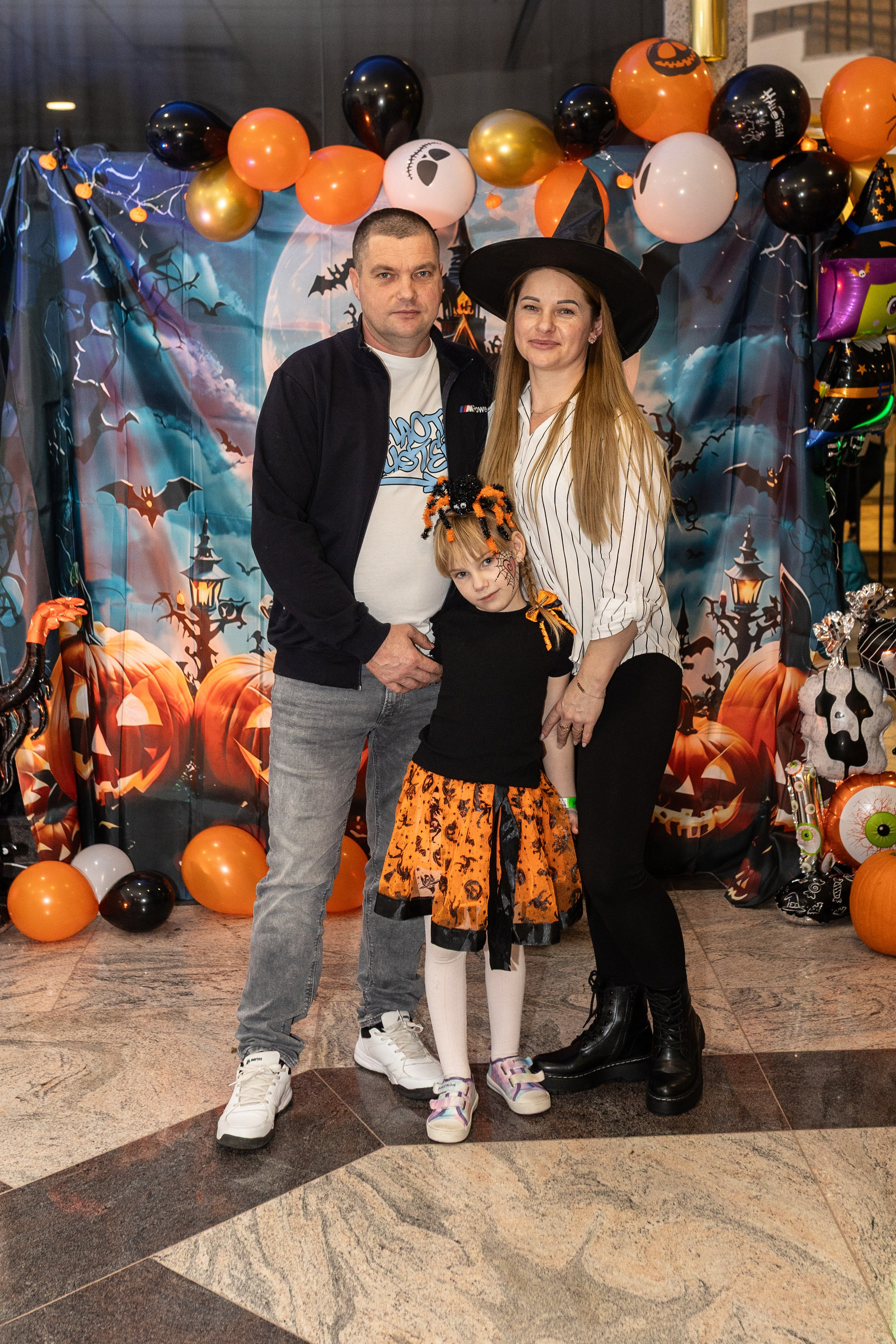 Leo dance studio Helloween 2025. Семейный и детский фотограф в Варшаве Мила Бобровская