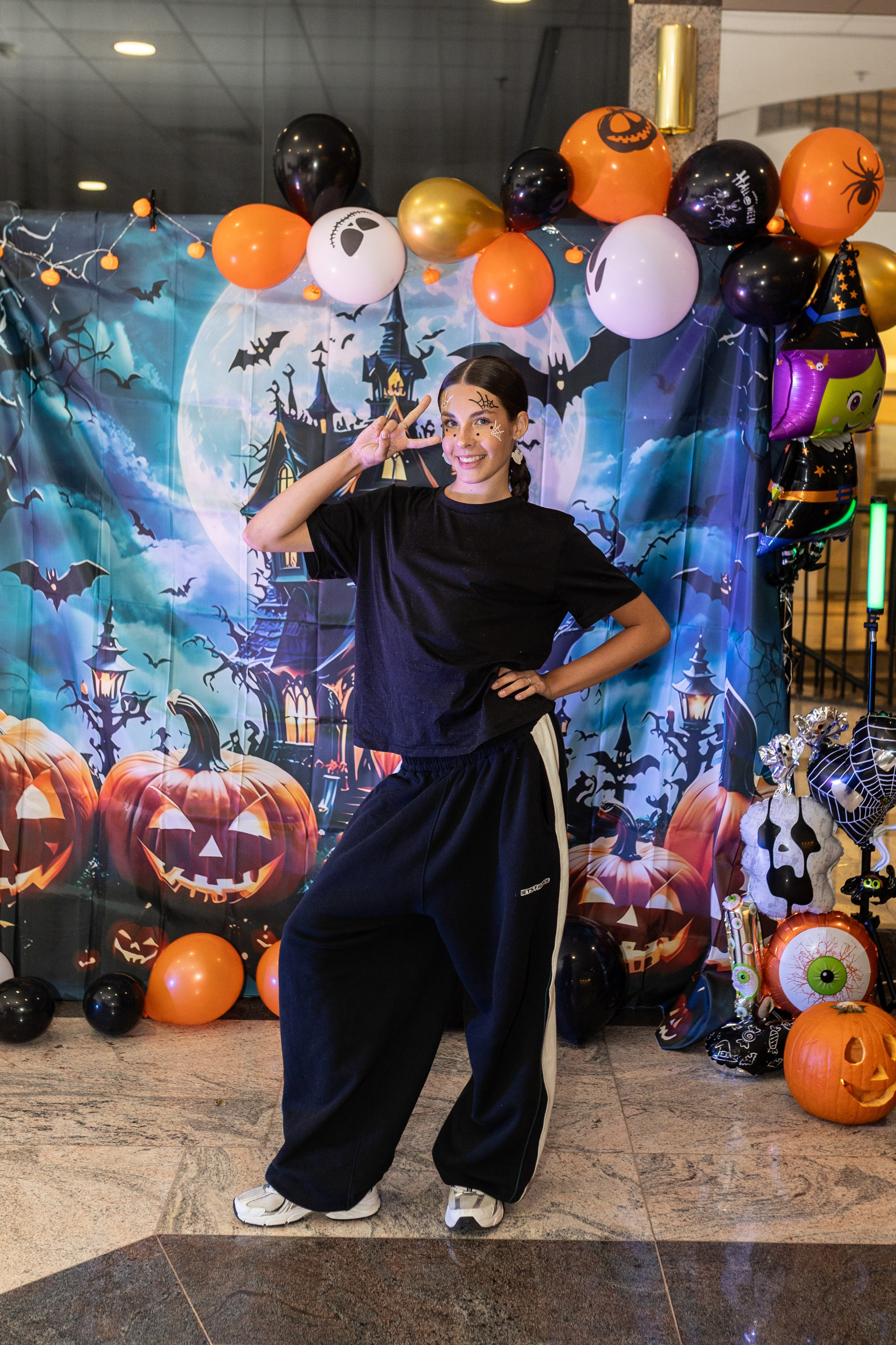 Leo dance studio Helloween 2025. Семейный и детский фотограф в Варшаве Мила Бобровская