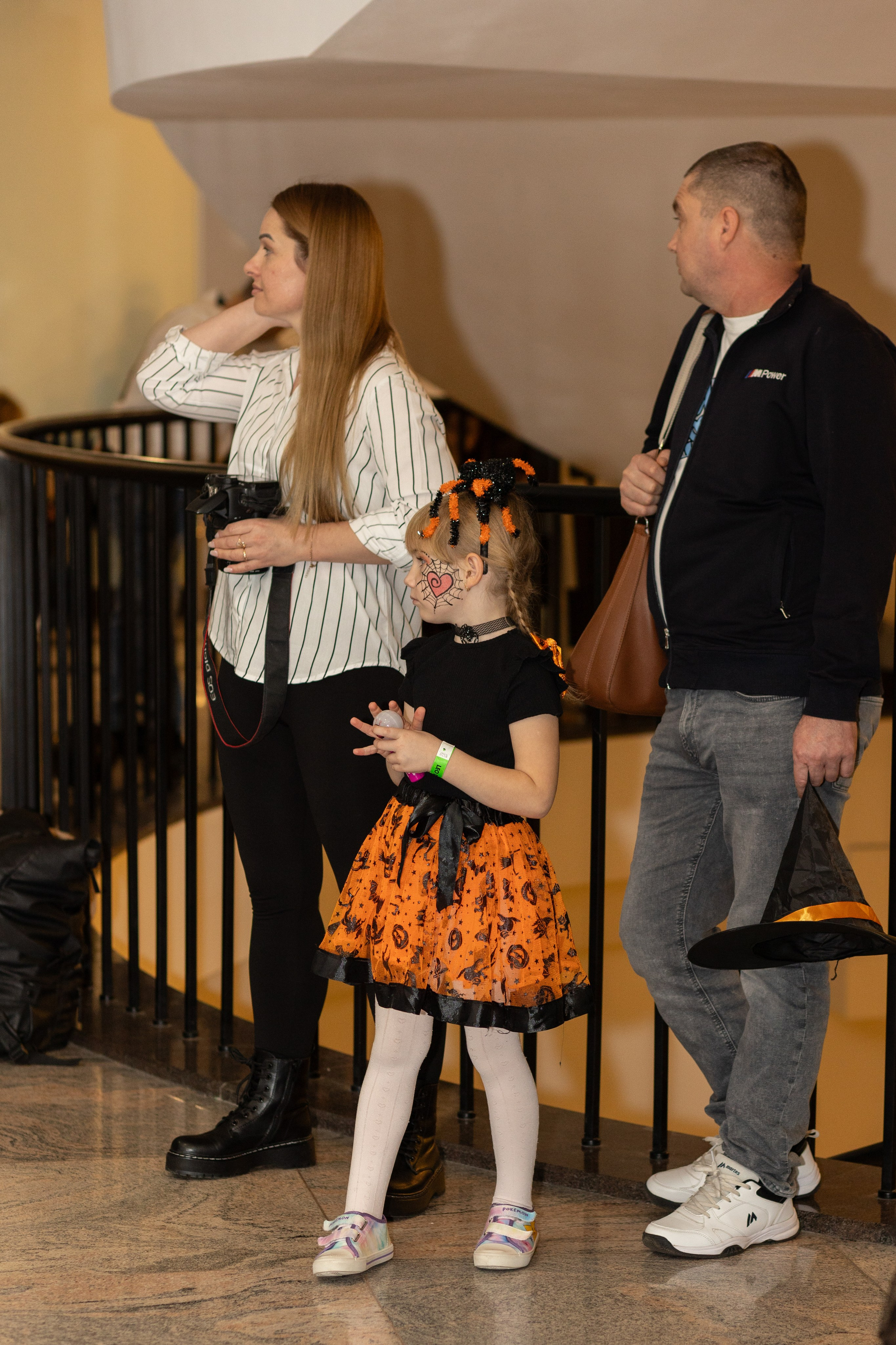 Leo dance studio Helloween 2025. Семейный и детский фотограф в Варшаве Мила Бобровская