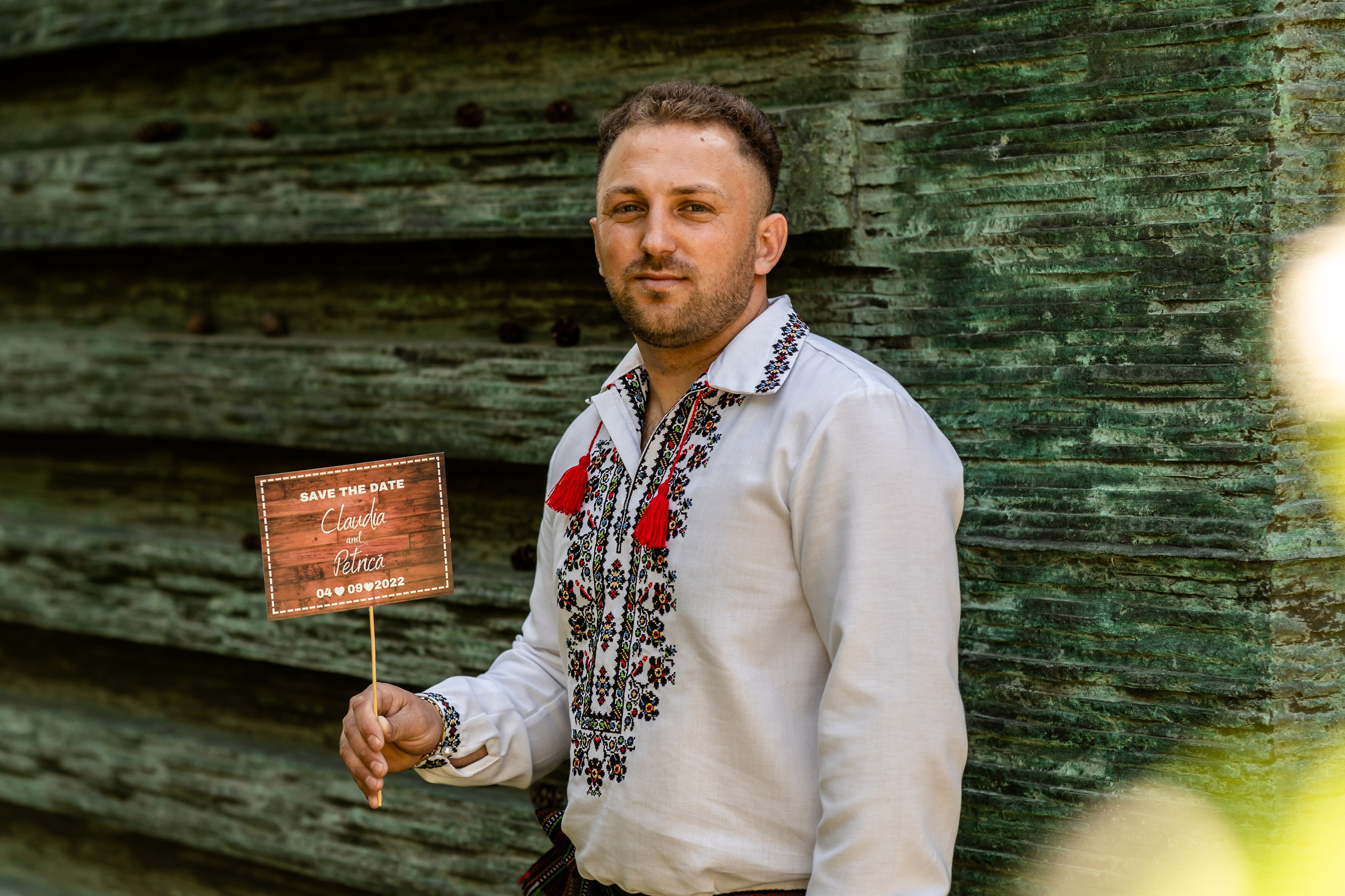 - save-the-date-petrică-claudia-ședință-foto-logodnă  - cuplu-îndrăgostit-ședință-foto-romantică  - anunț-nuntă-petrică-claudia-save-the-date  - fotografii-save-the-date-iași-botoșani-suceava  - petrică-claudia-poze-logodnă-foto-alin-chirilă  - ședință-foto-pre-nuntă-save-the-date  - save-the-date-poze-emotionante-cuplu  - logodnă-foto-petrică-claudia-alino-foto-studio  - ședință-foto-natură-cuplu-viitori-miri  - alin-chirilă-fotograf-save-the-date-petrică-claudia