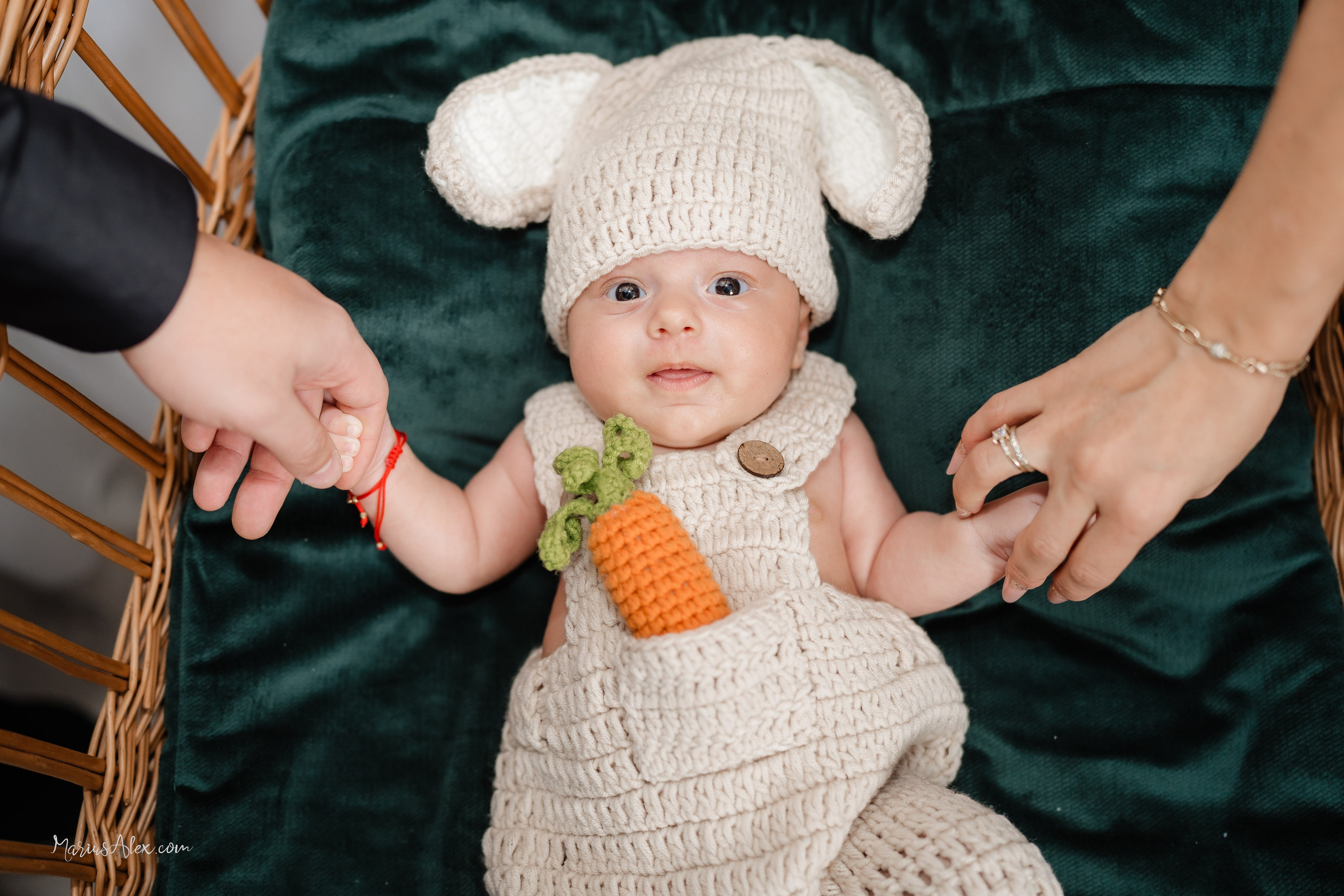 Micutul Mathias - Cel mai distractiv botez. Marius Alex fotograf de eveniment si portret din Suceava