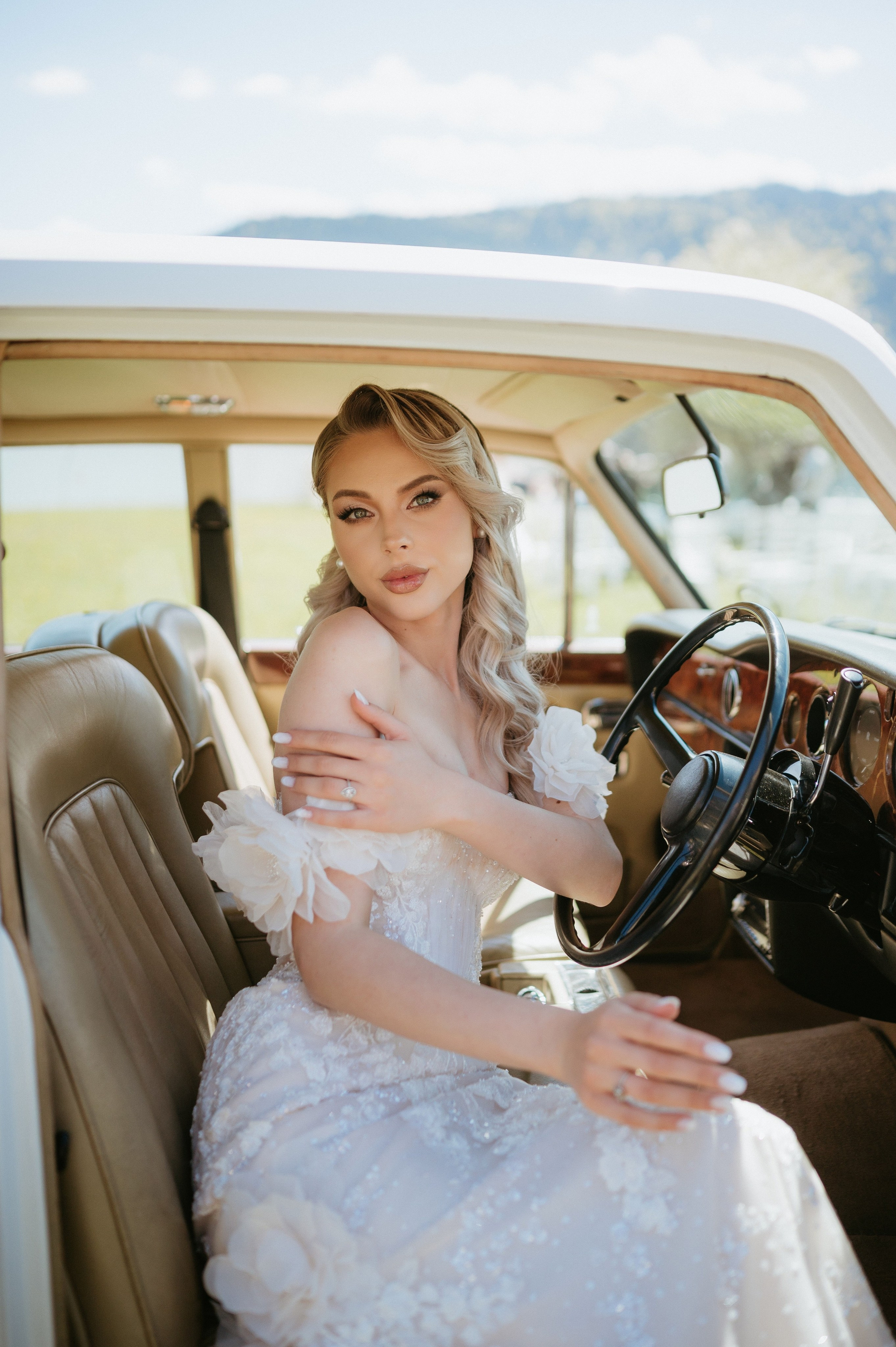 Cristina – Ședință foto editorială cu vibe fashion. Valentin Melen — wedding photographer