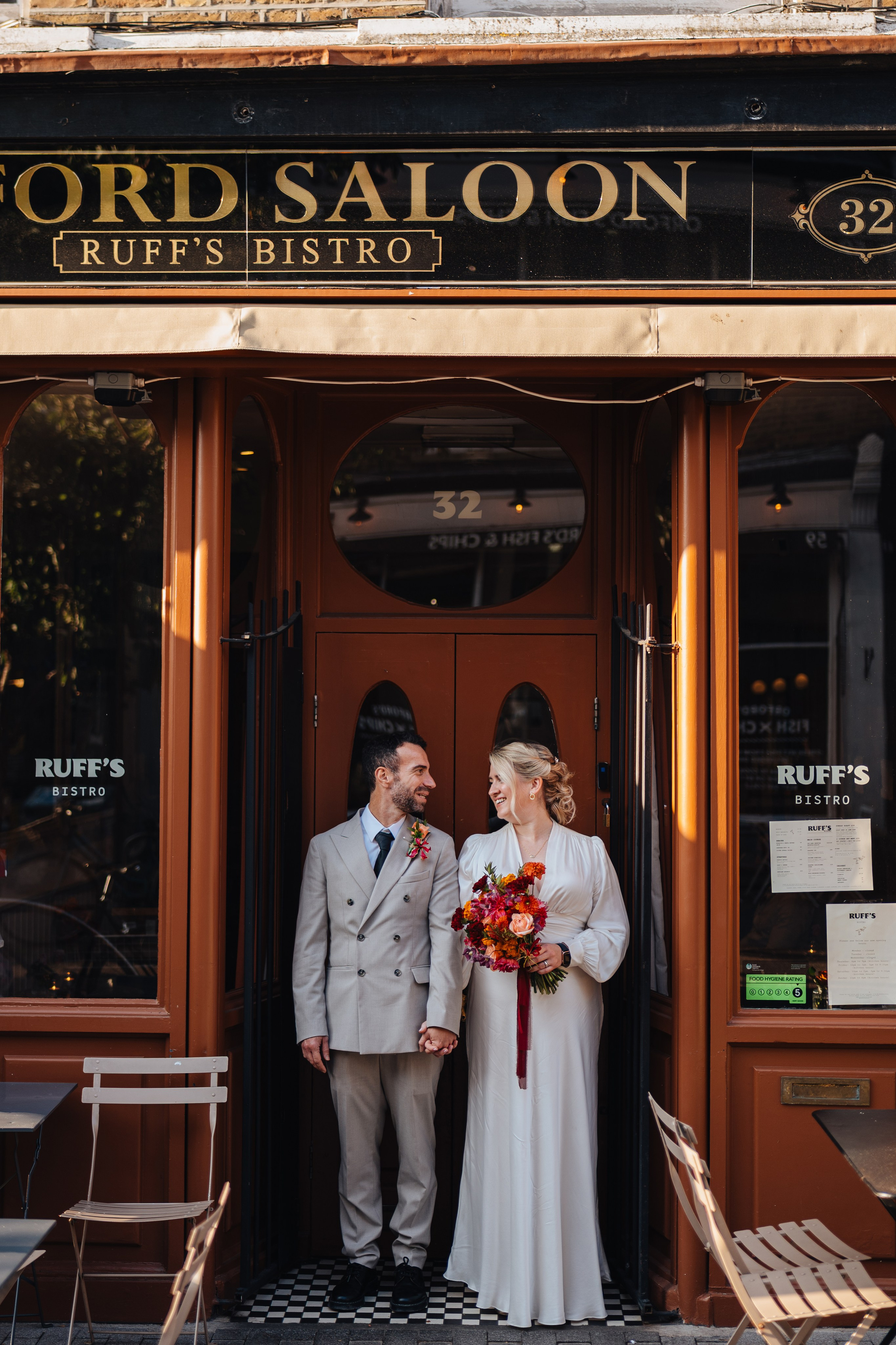 Irene and Juan. Wedding and family photographer in London