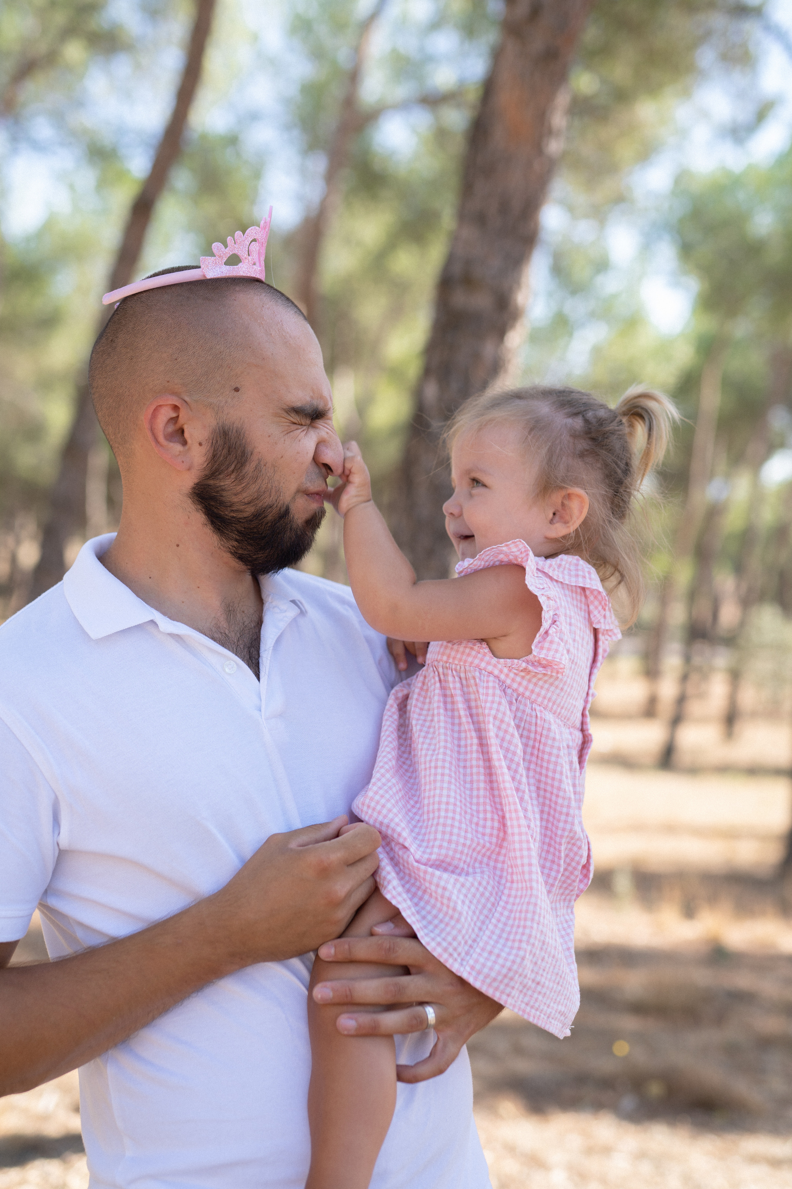 Family event celebration photo shooting. Photographer in Madrid, Spain. Alyona Belyaninova