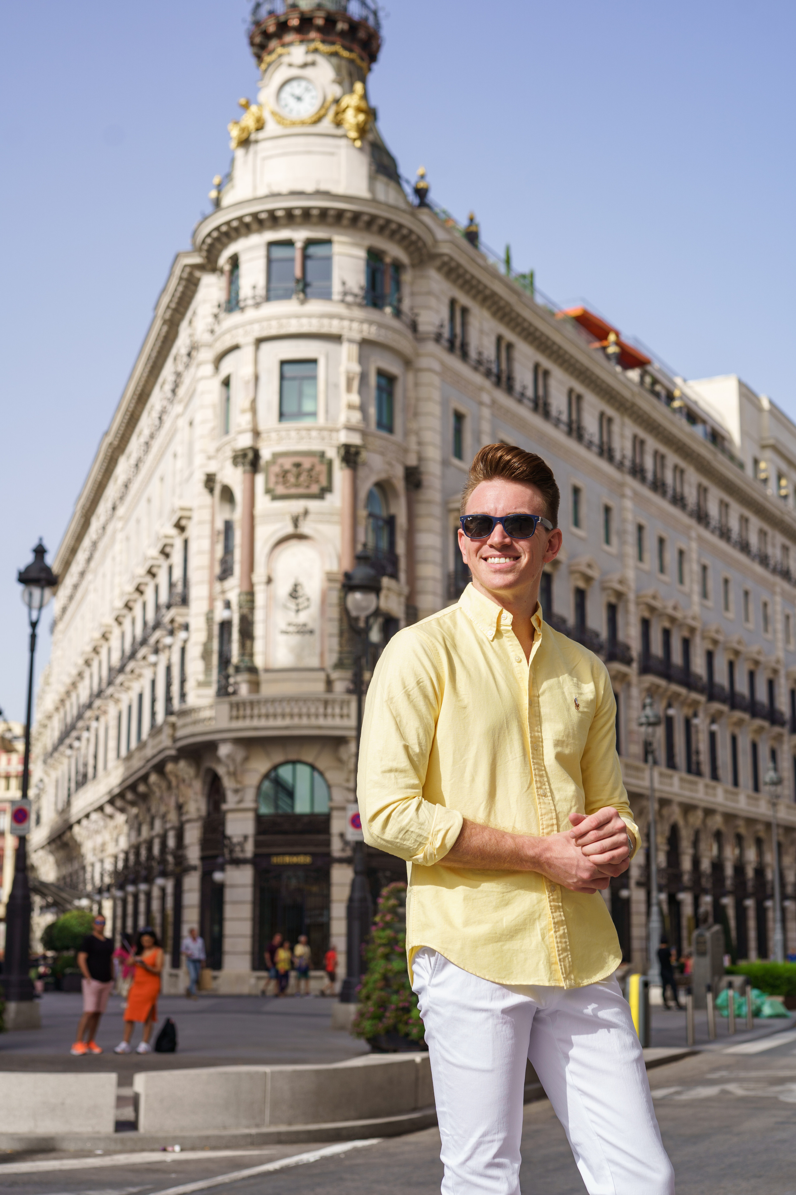 Fotografía de retratos masculinos en Madrid – Retratos profesionales para LinkedIn y redes sociales. Fotógrafo en Madrid, España. Alyona Belyaninova