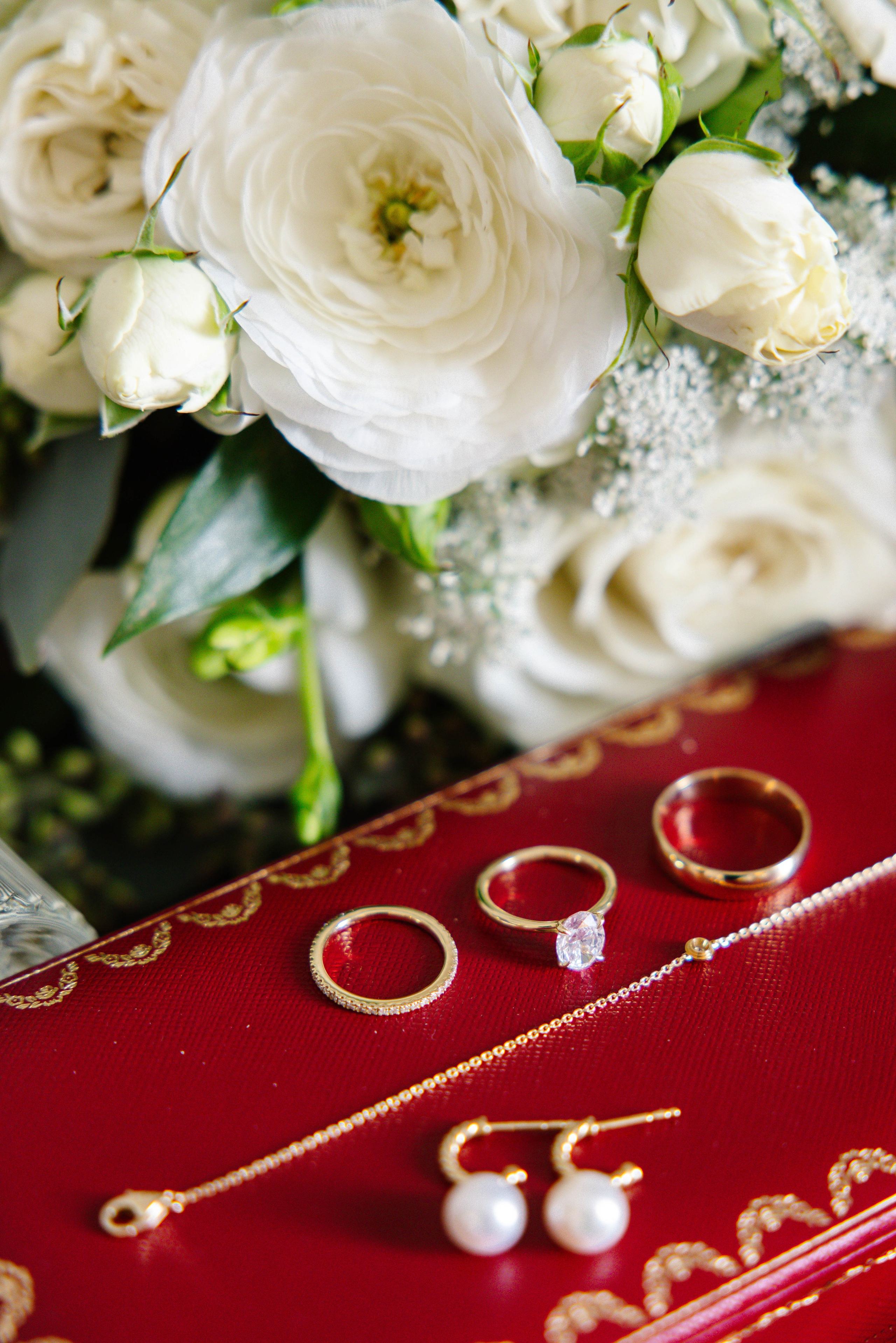 Elegant & Timeless Wedding Photography at Hotel Saskatchewan. Wedding photography and videography in Regina, Saskatchewan