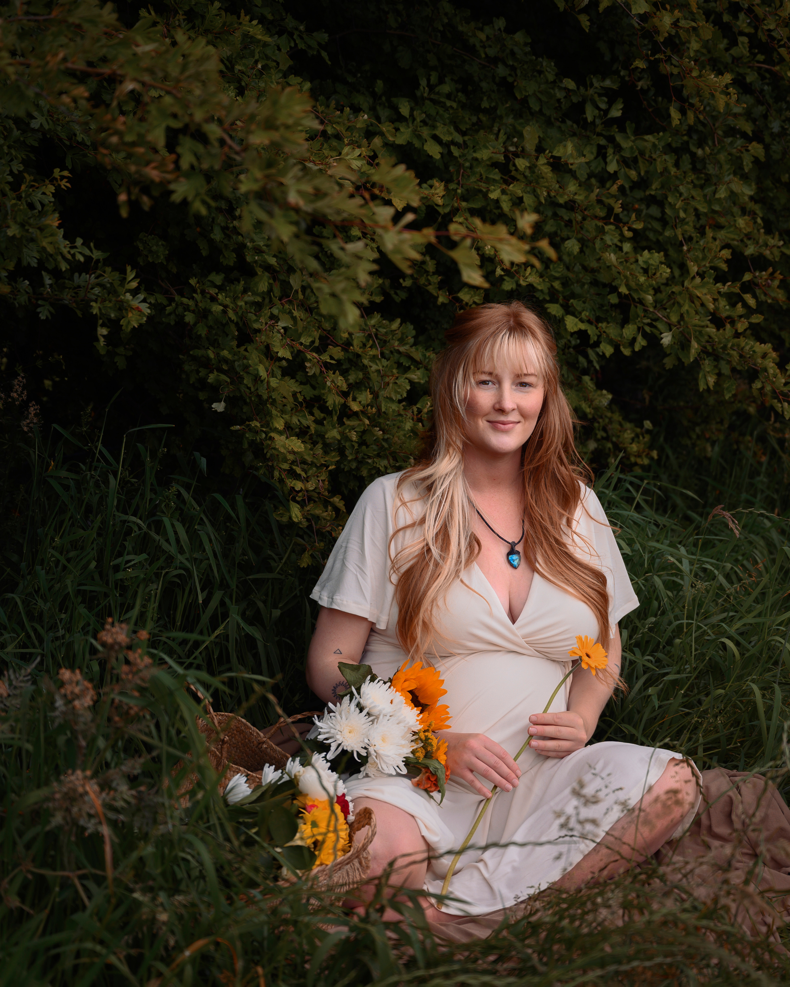 Pregnancy photoshoot in Ackworth. Rapley Photography | West Yorkshire Wedding & Portrait Photographer