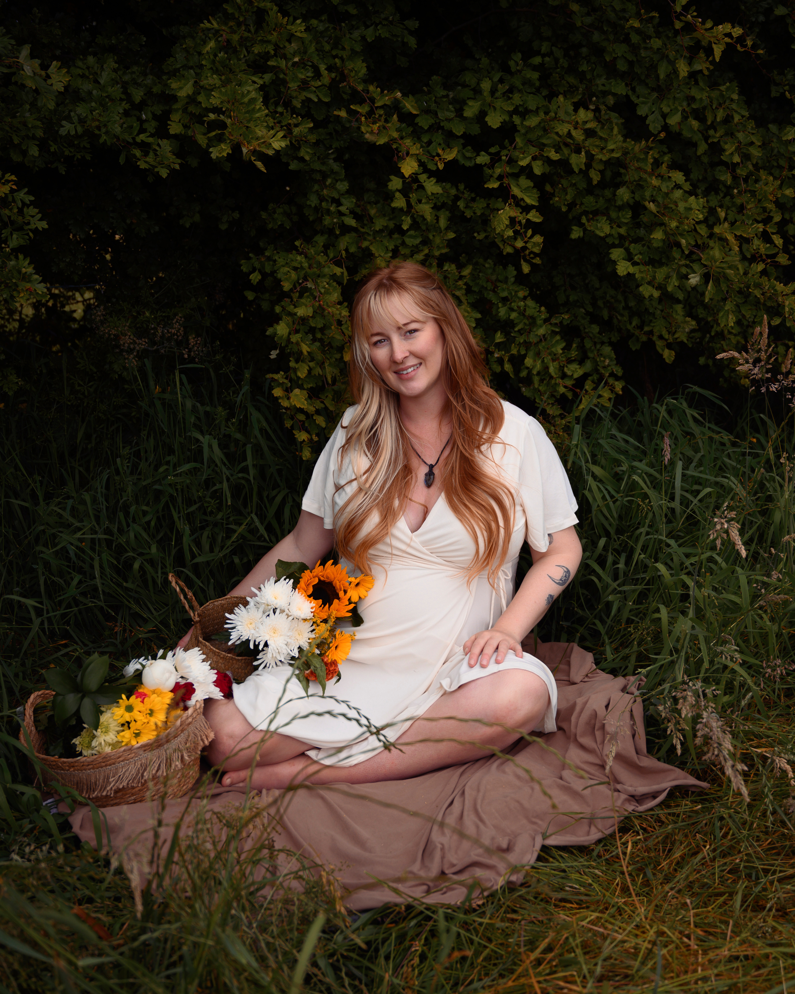 Pregnancy photoshoot in Ackworth. Rapley Photography | West Yorkshire Wedding & Portrait Photographer