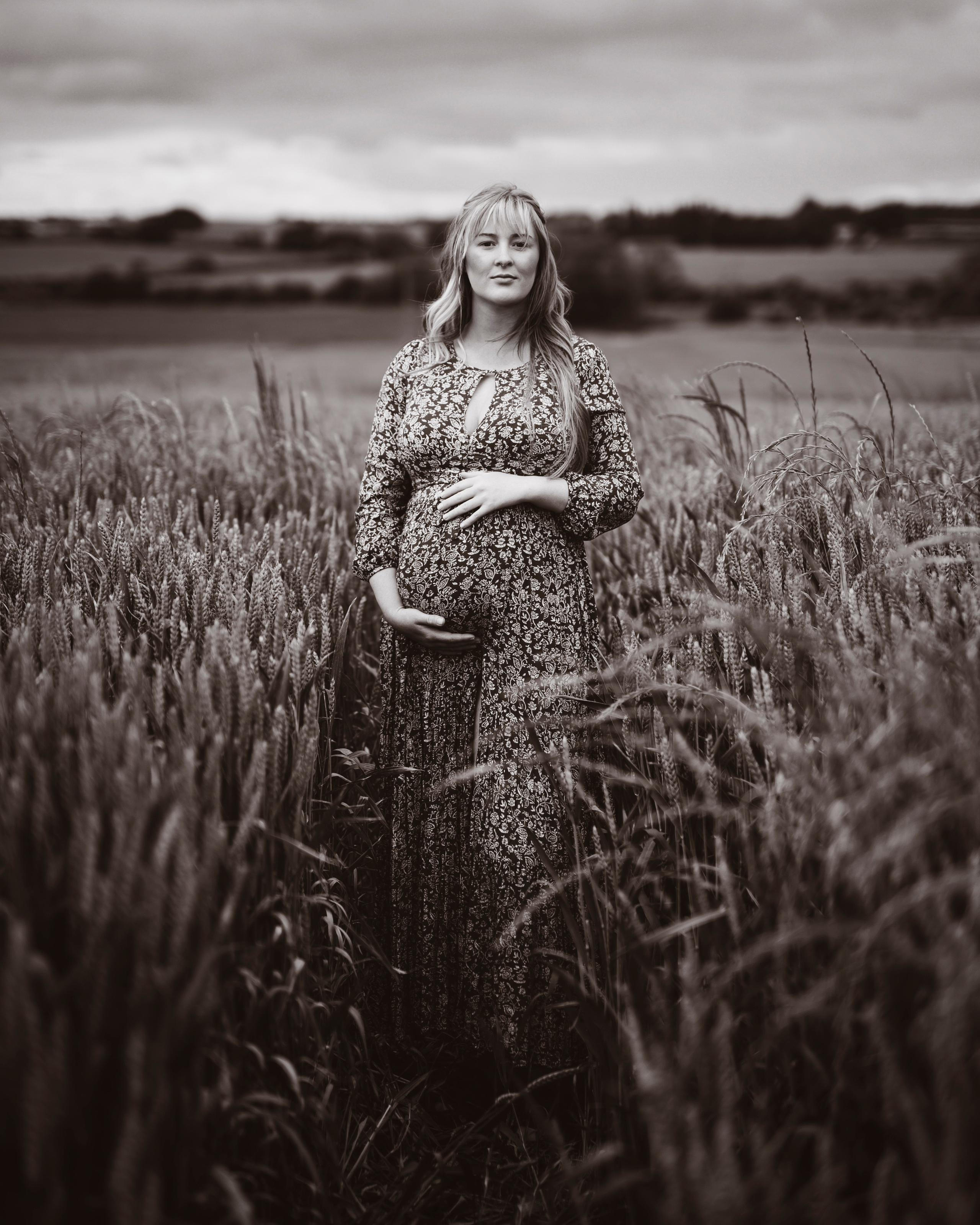 Pregnancy photoshoot in Ackworth. Rapley Photography | West Yorkshire Wedding & Portrait Photographer