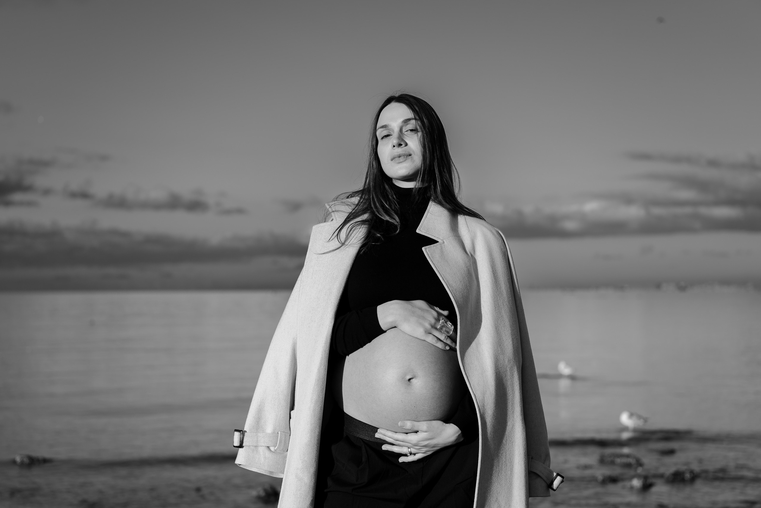 Luxury pregnancy photo shoot in Istanbul. MARIA VALUEVA Photographer in Nice, Cannes, Monaco, France, Europe, Istanbul, Turkey