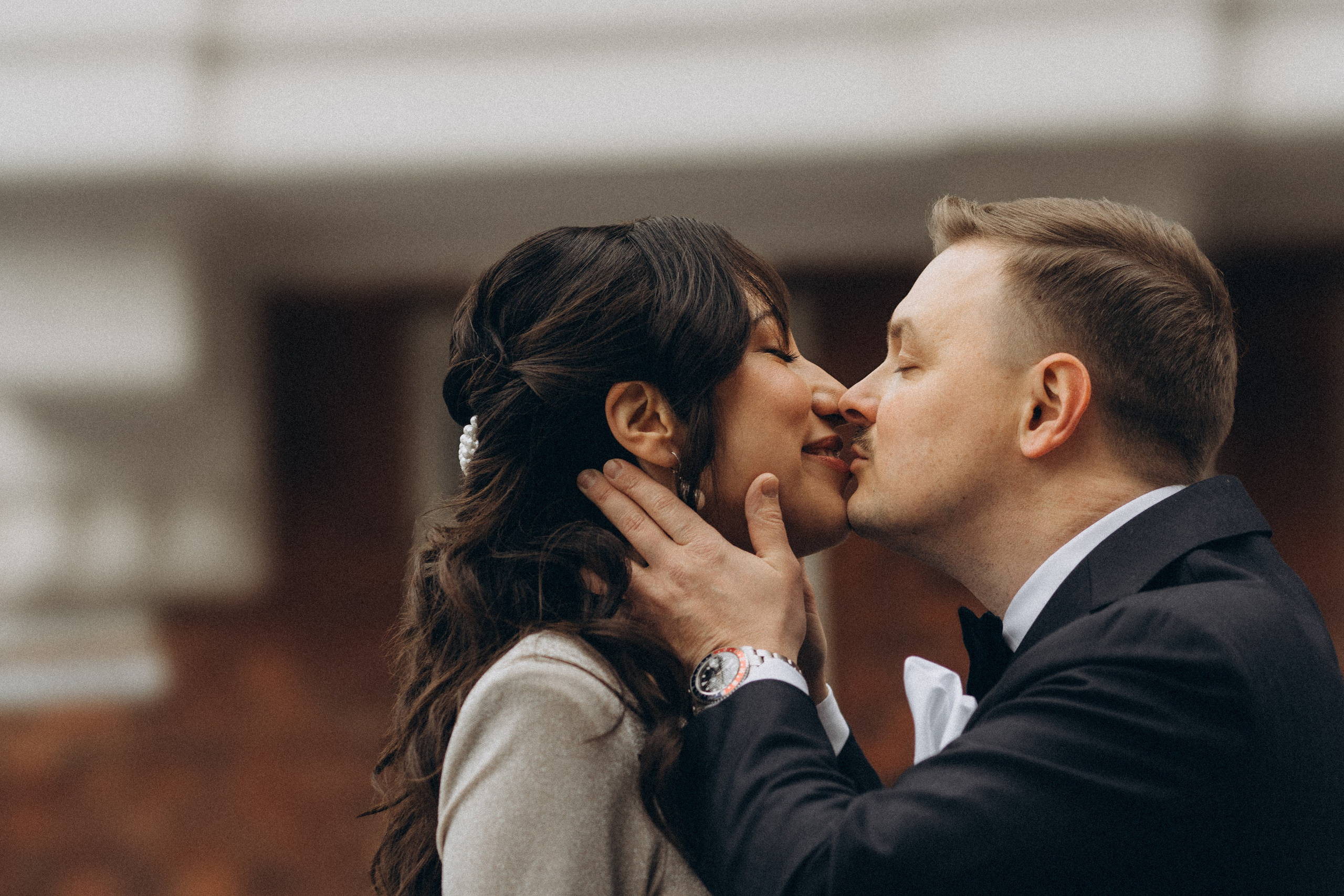 Wedding, city wedding, couple, lovestory, potrait. Wedding and portrait photographer in Helsinki Vickan O