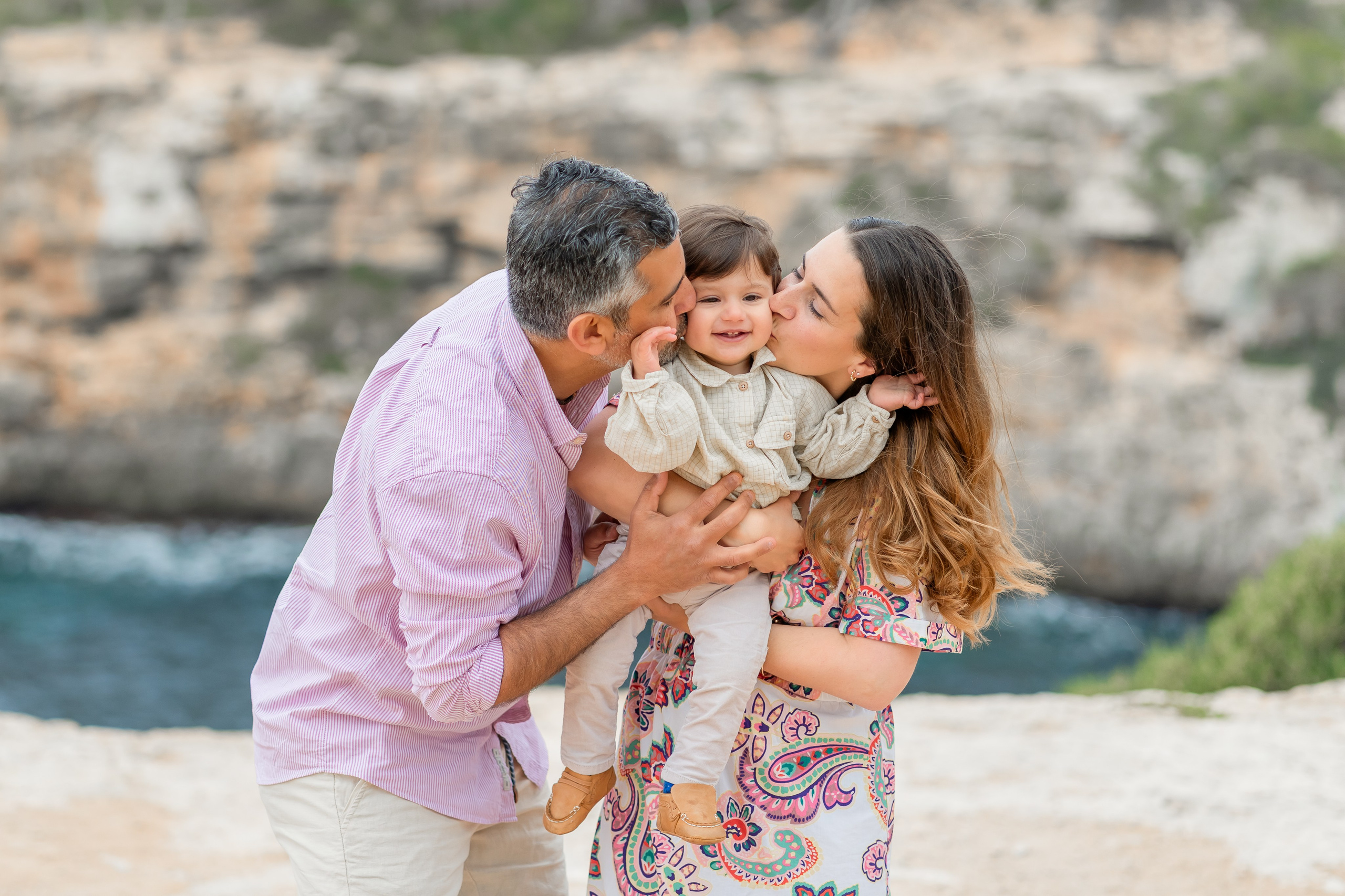 Familienshooting in Cala Pi. Deine Fotografin auf Mallorca für Familien und Business